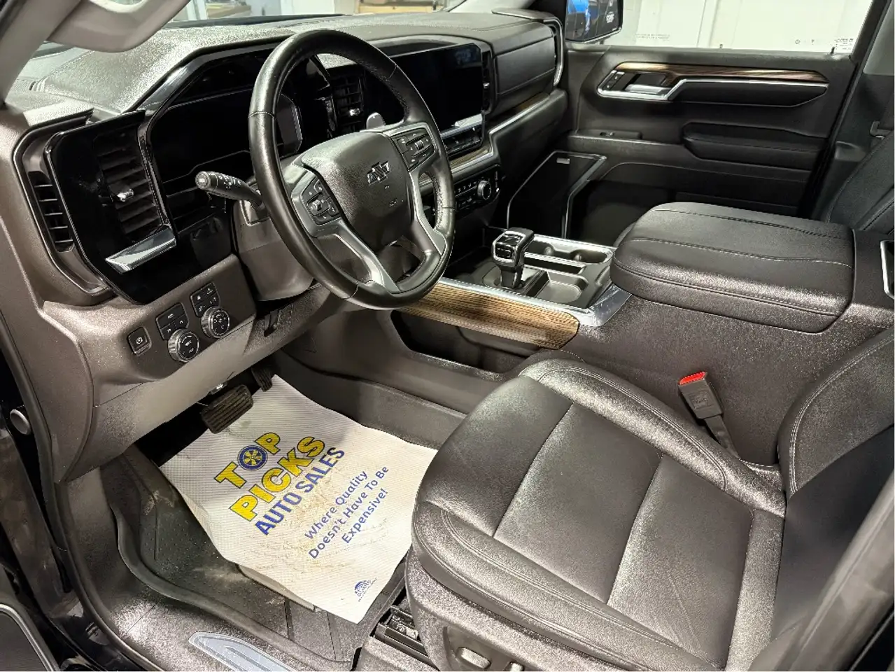 Chevrolet Silverado 1500 снимка Chevrolet Silverado 1500