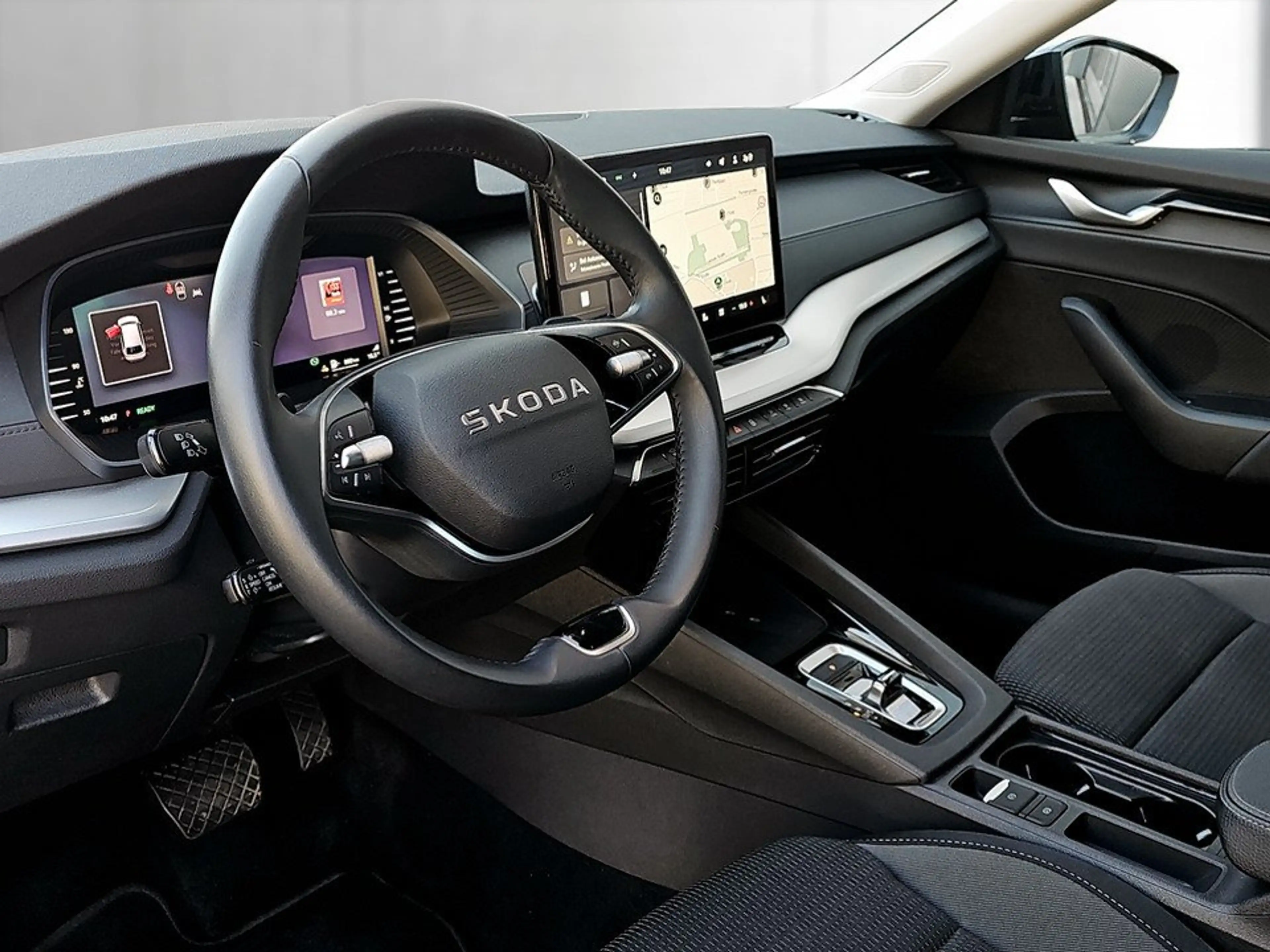 Skoda Octavia Combi 1.5 TSI Selection AHK+LED+NAVI+RFK — photo 12