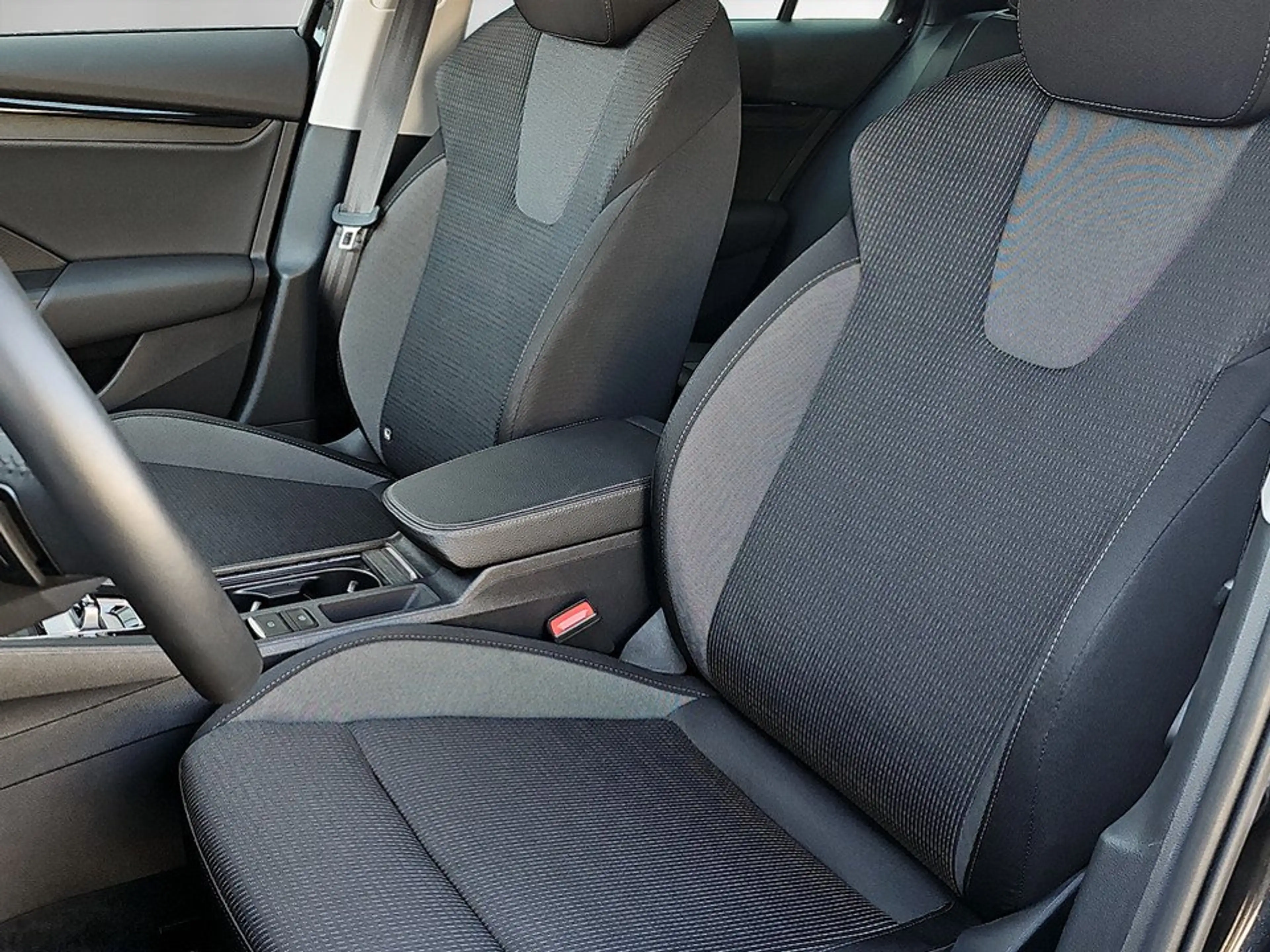 Skoda Octavia Combi 1.5 TSI Selection AHK+LED+NAVI+RFK — photo 11