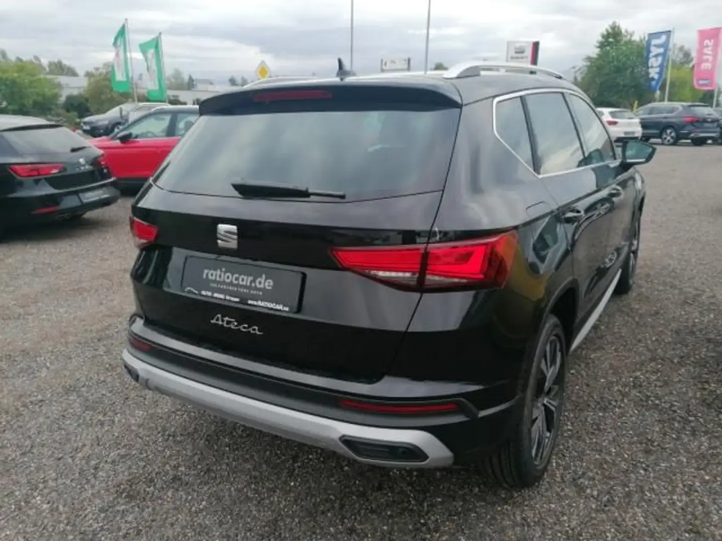 SEAT Ateca ATECA XPERIENCE 1.5 TSI DSG NAVI AHZV TOP-VIEW Schwarz - 2