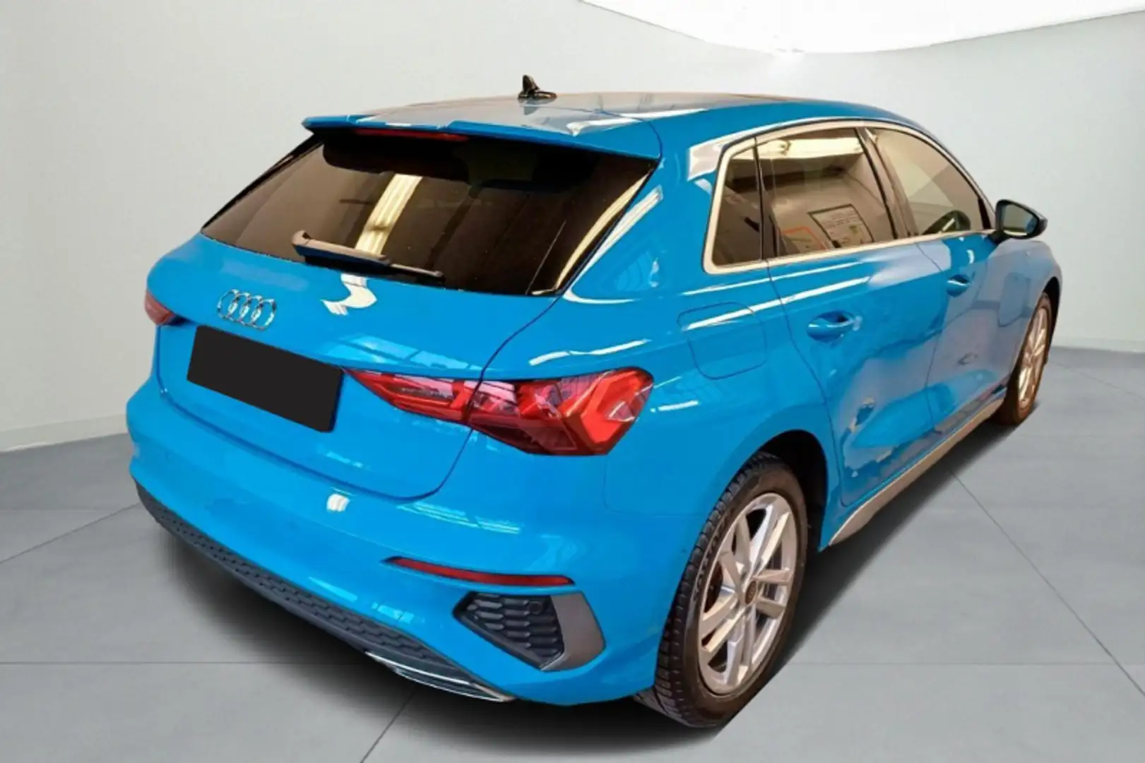 Audi A3 SPB 40 TFSI e S tronic S line edition Blu/Azzurro - 2