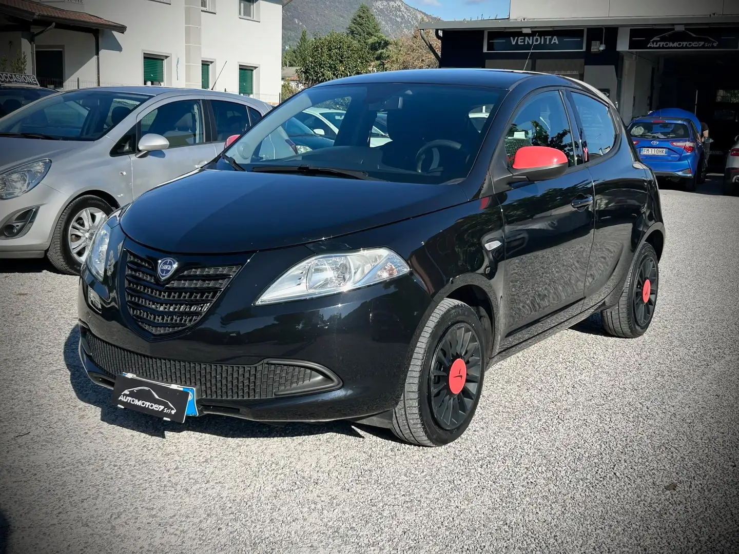 Lancia Ypsilon 1.3 mjt UNIPROPRIETARIO-NEOPATENTATI Noir - 1