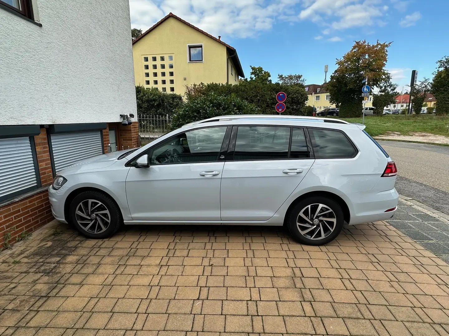 Volkswagen Golf Variant Golf VII Variant 1.4 TSI DSG Sound - 1