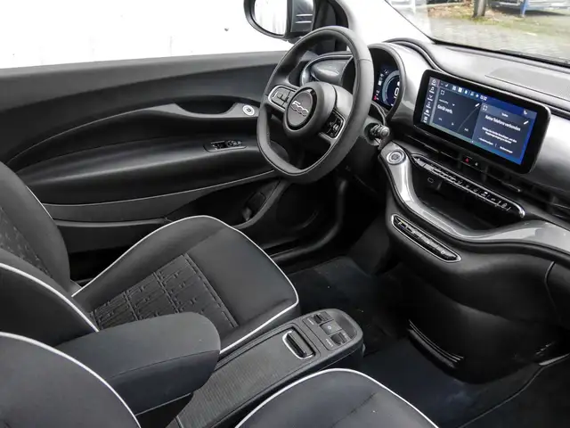 Fiat 500 view 3
