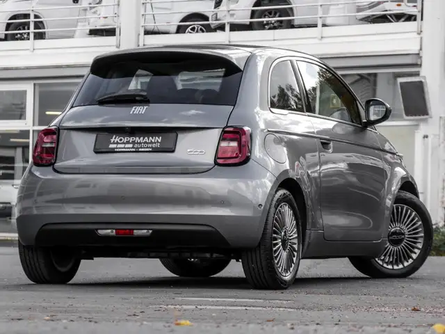 Fiat 500 view 2