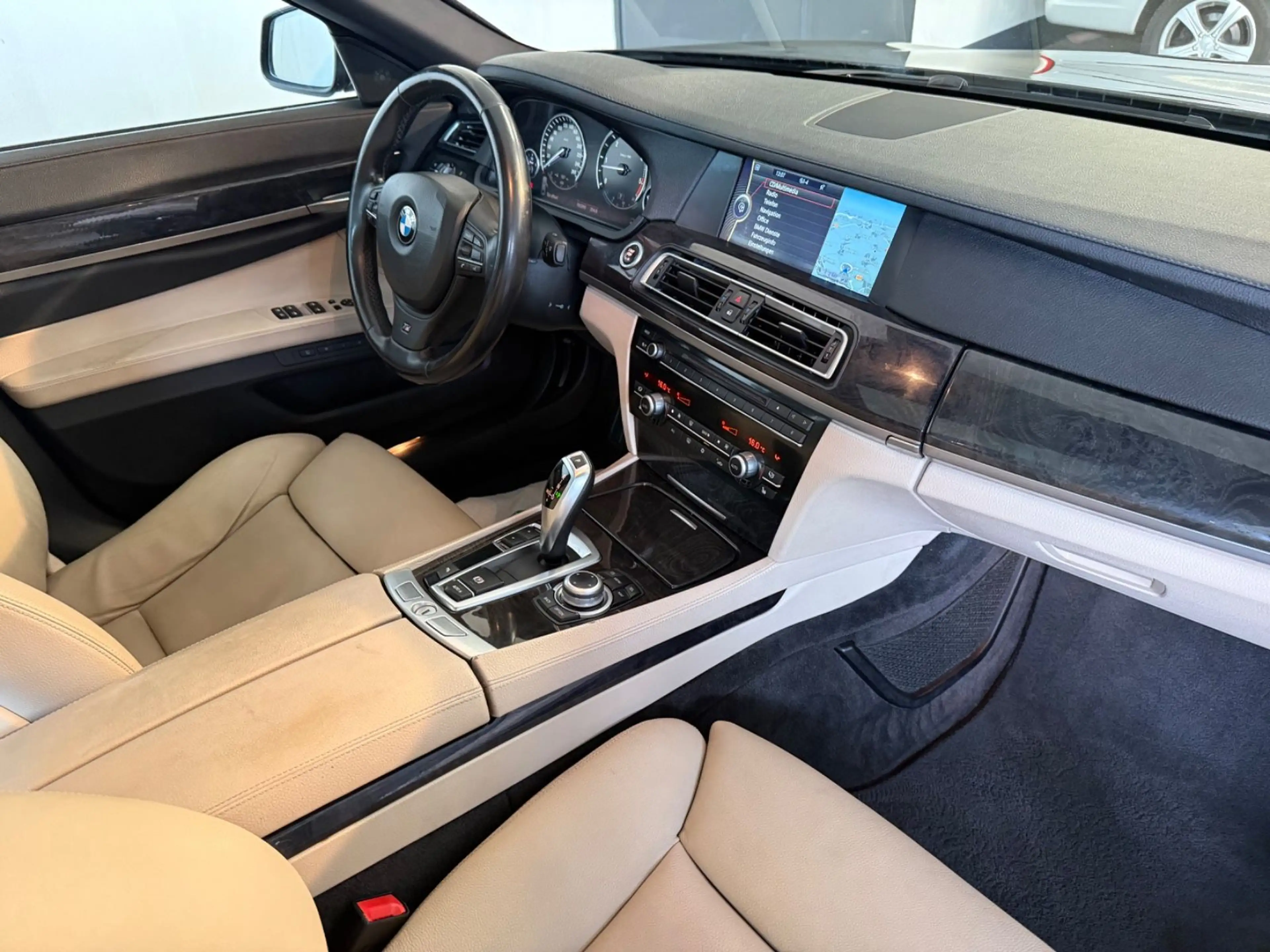 BMW 730 D*LEDER*GSHD*STDHZ*MFL*HIFI*NAVI PR*BI XENON — photo 2