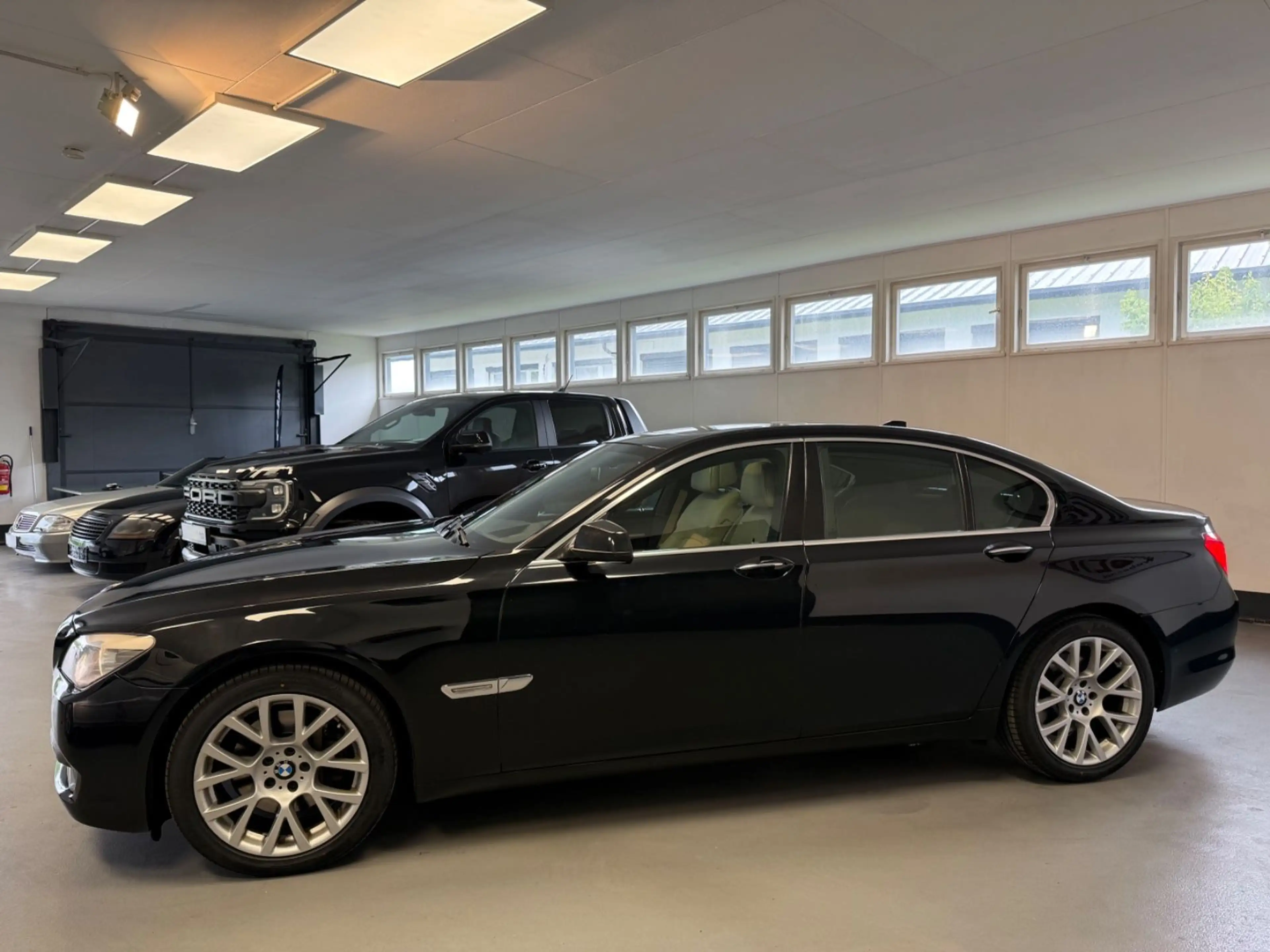 BMW 730 D*LEDER*GSHD*STDHZ*MFL*HIFI*NAVI PR*BI XENON — photo 9
