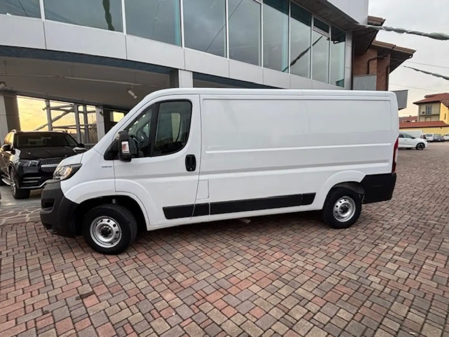 Fiat Ducato 33 2.2 Mjt 140CV MH1 (L2H1) Furgone prezzo + iva Bianco - 2