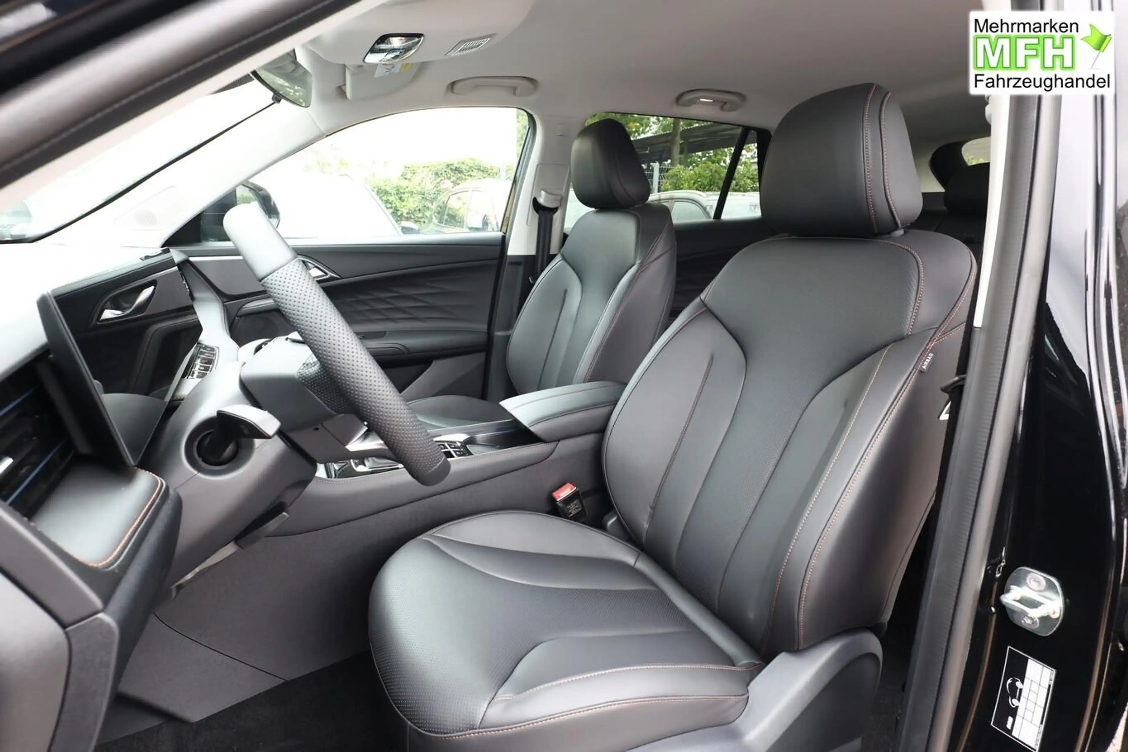 MG HS Luxury HEV+ ACC 360Kam SHZ eHK TotW KeyL 19Z 16... — photo 5