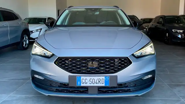 SEAT Leon view 2
