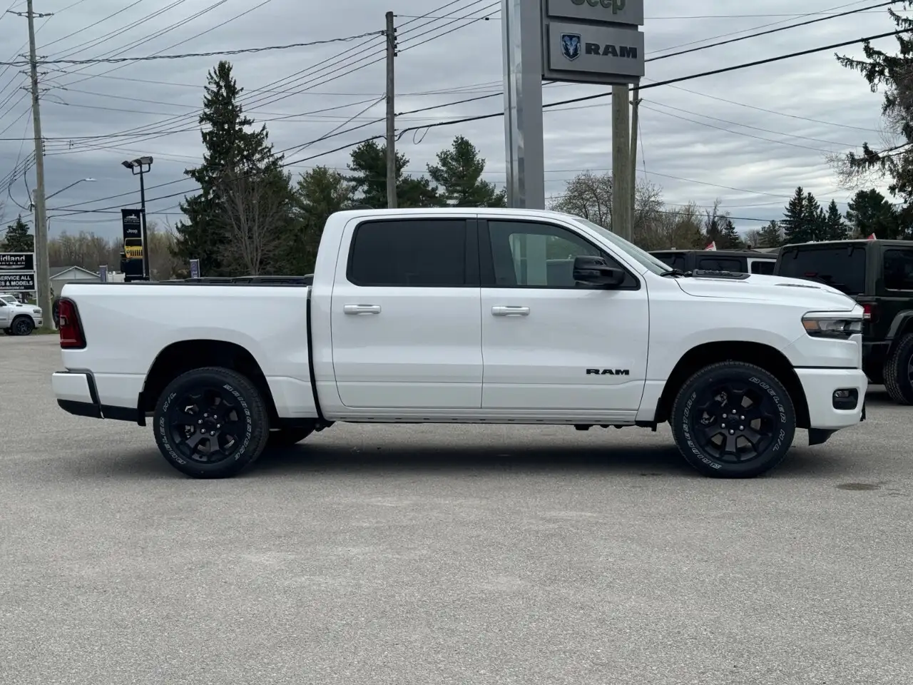 RAM 1500 снимка RAM 1500