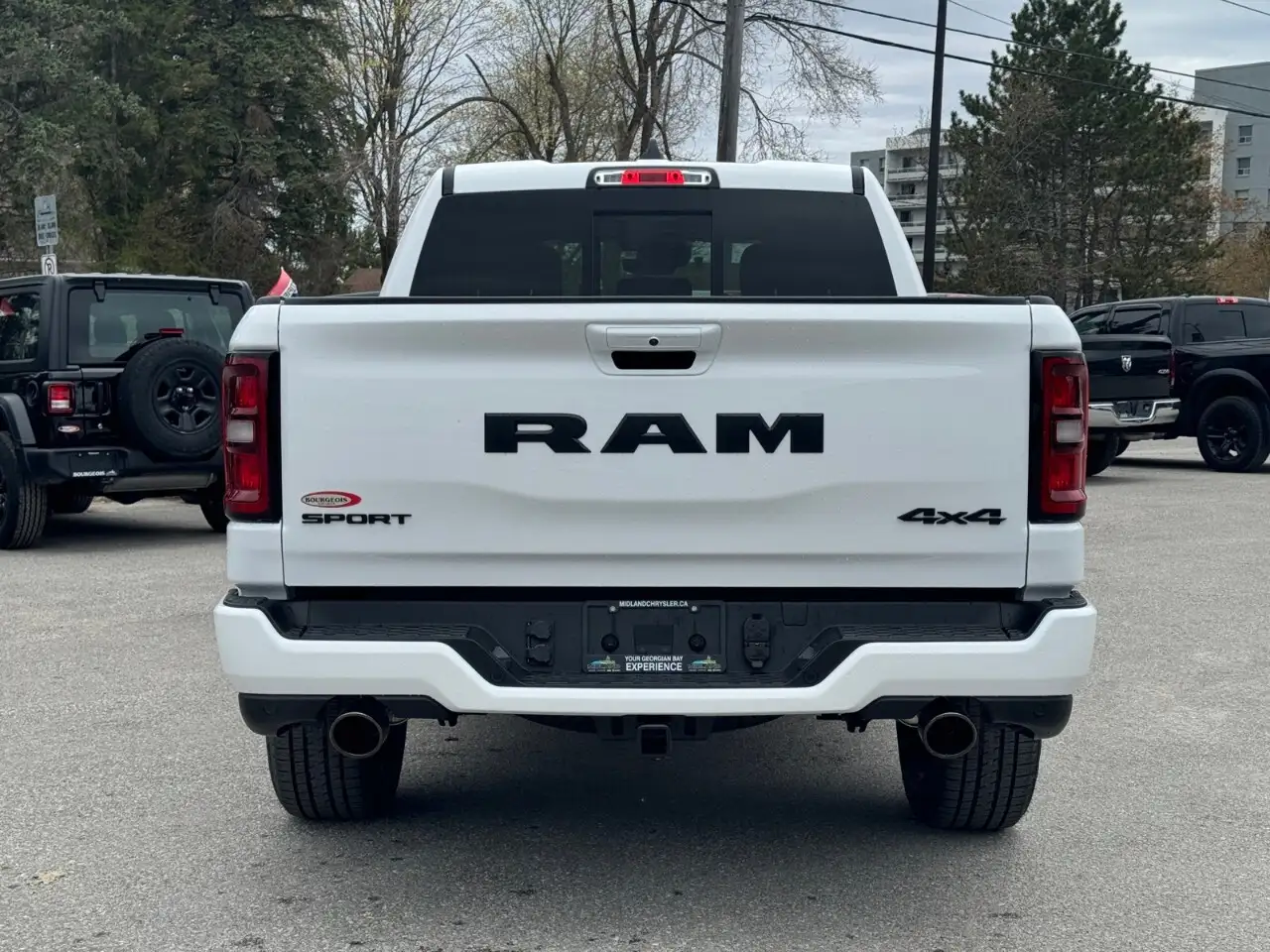 RAM 1500 снимка RAM 1500