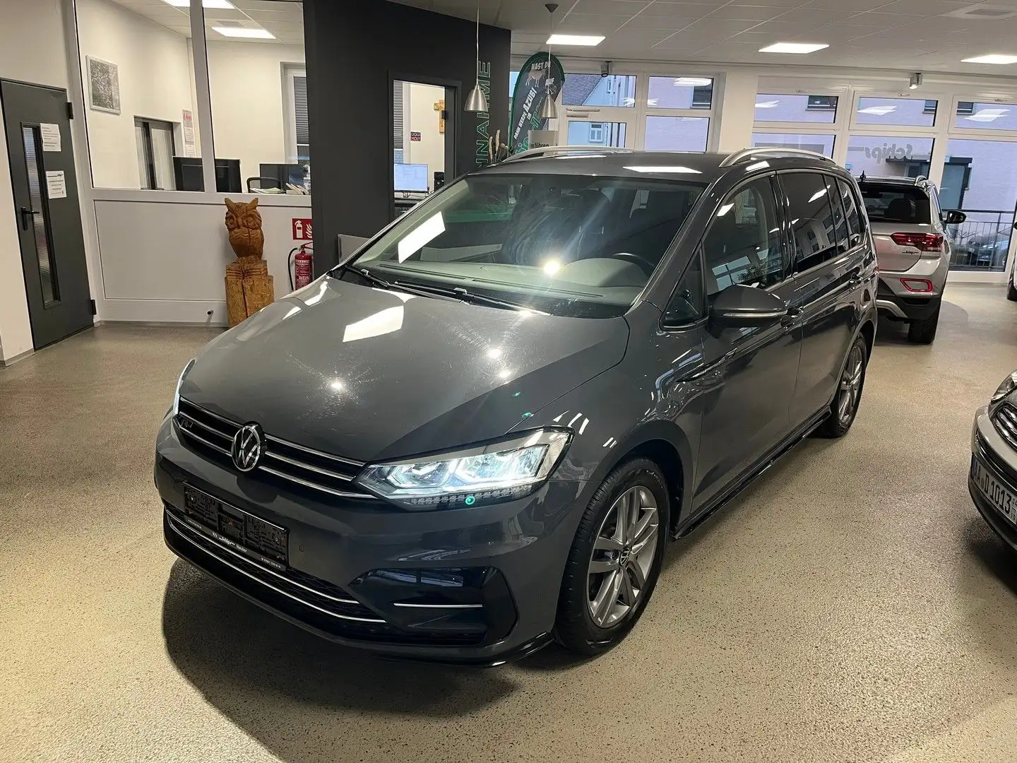 Volkswagen Touran R-line 7 Sitzer LED, Standh., RFK, LED Grigio - 1