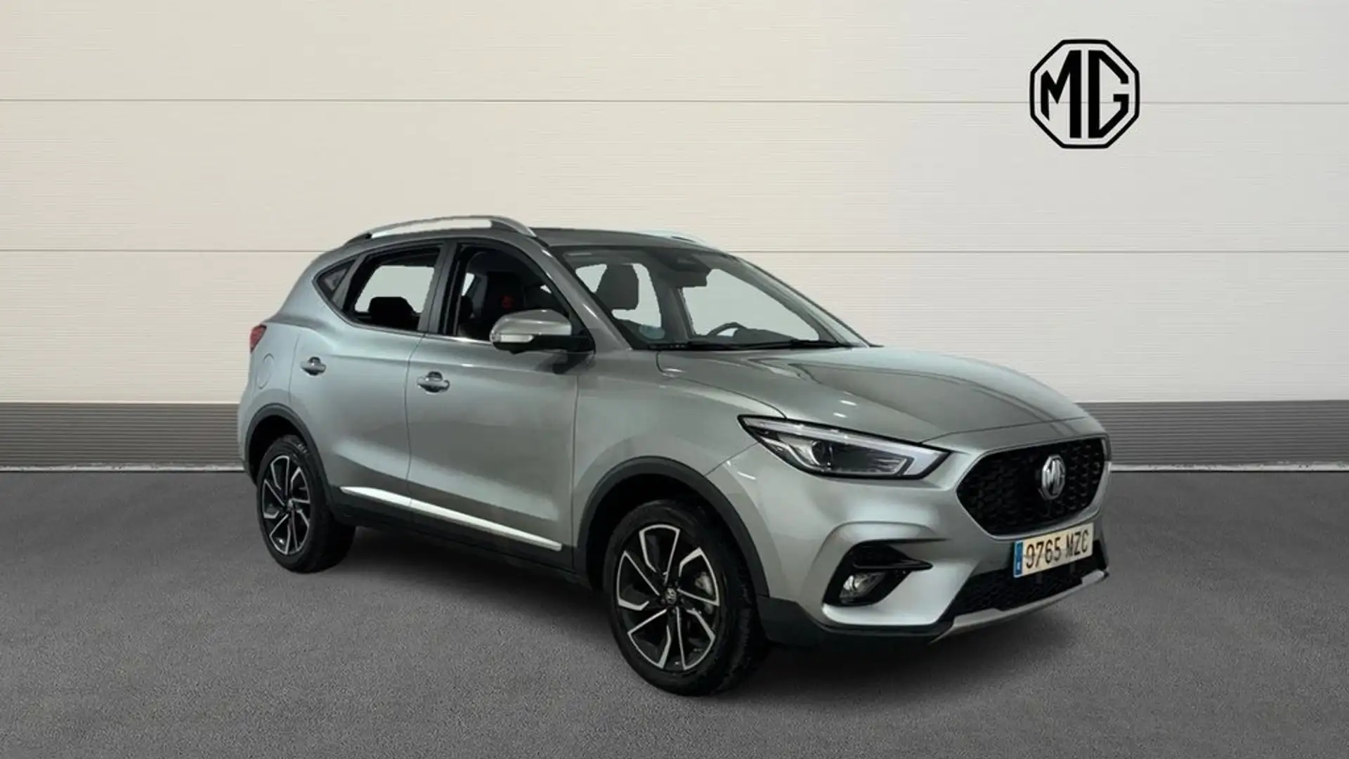 MG ZS 1.5 Luxury Plateado - 2