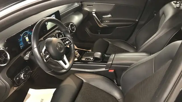 Mercedes-Benz Cla view 6