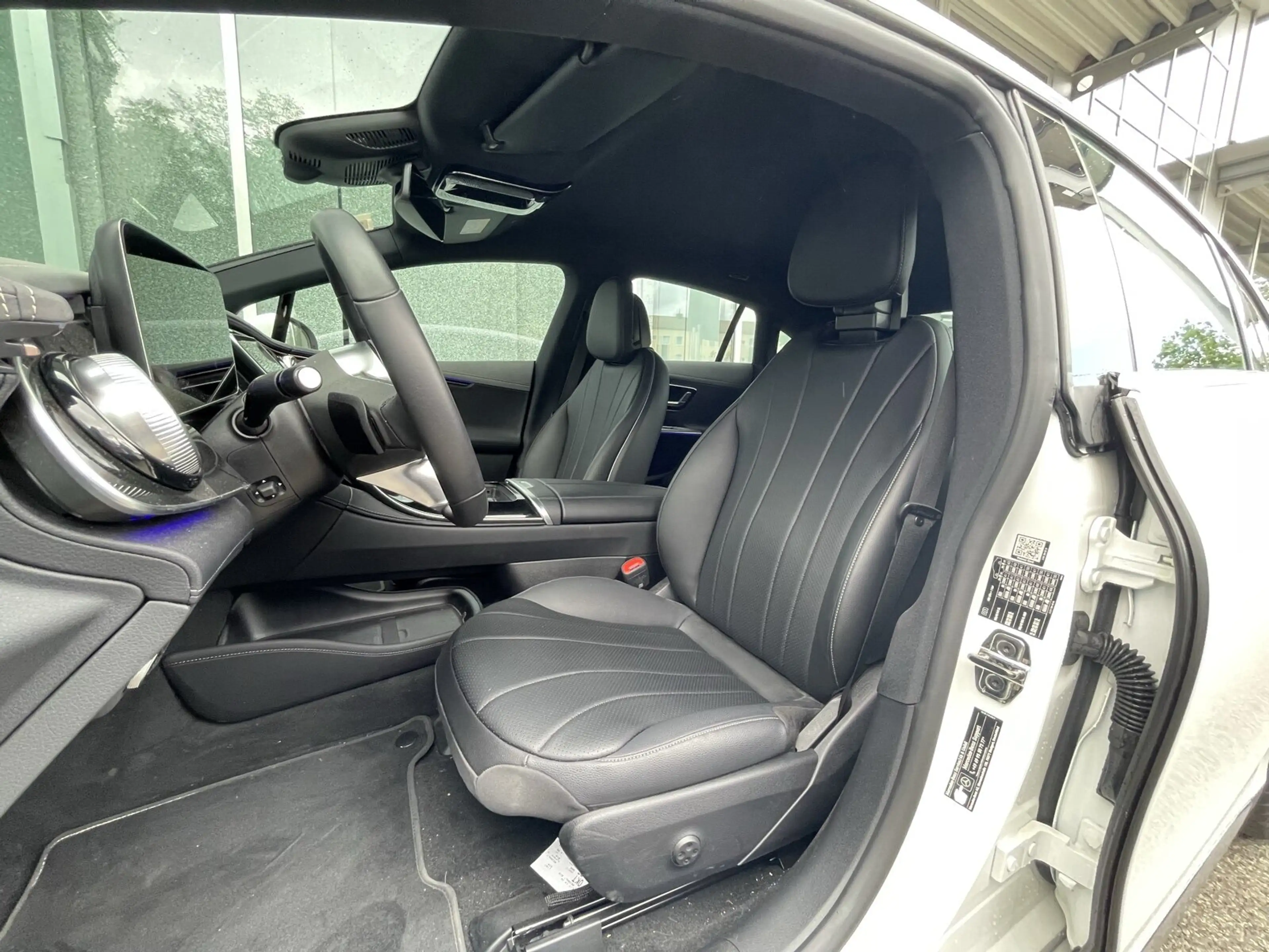 Mercedes-Benz EQE 300 EQE 300 *ADVANCED*DISTRO*MEMORY*KEYLESS*CAM*AMBI* — photo 8