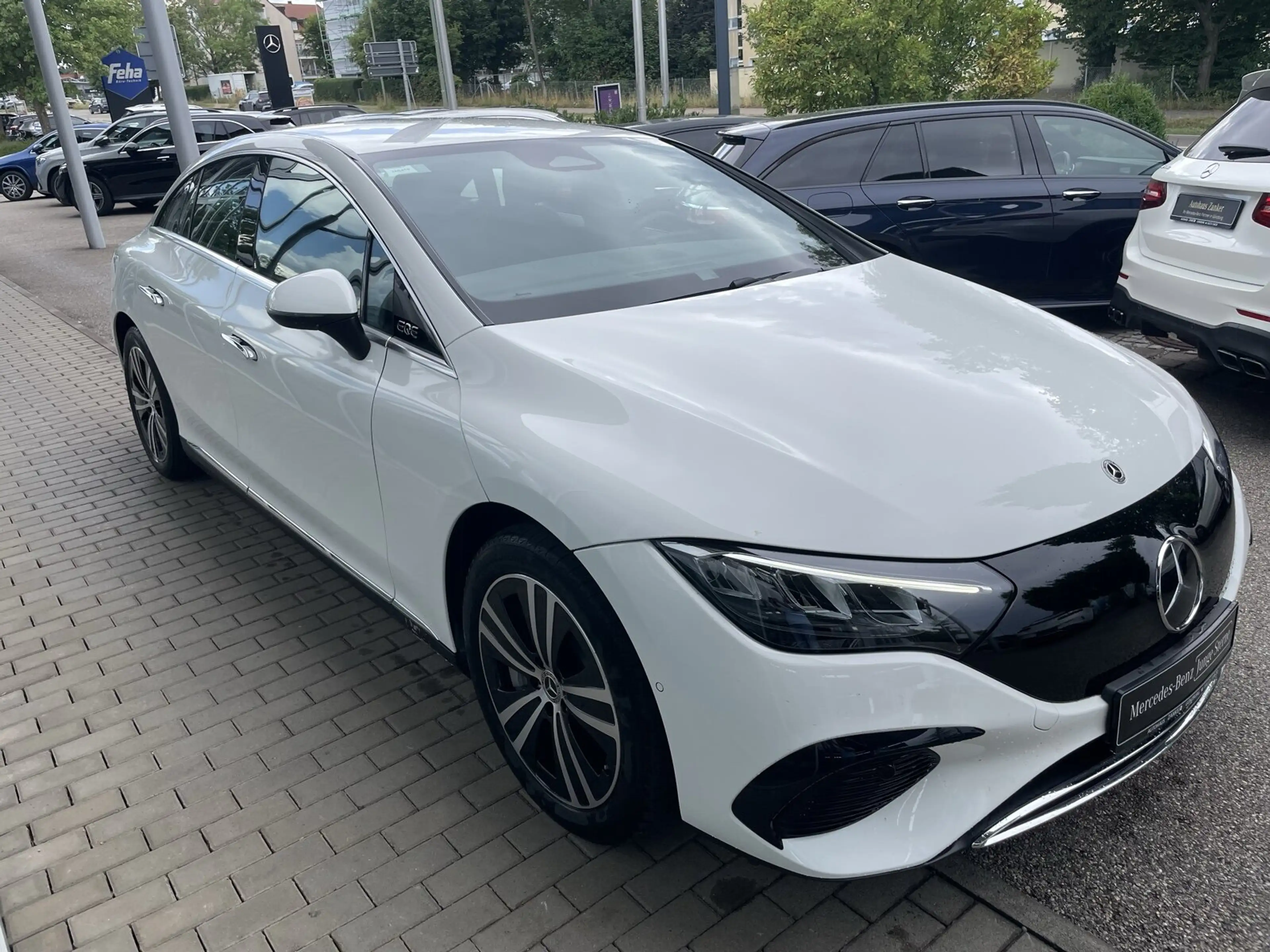 Mercedes-Benz EQE 300 EQE 300 *ADVANCED*DISTRO*MEMORY*KEYLESS*CAM*AMBI* — photo 3