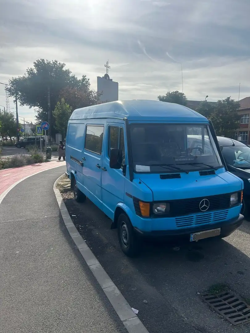 Mercedes-Benz T1 207 D - 1