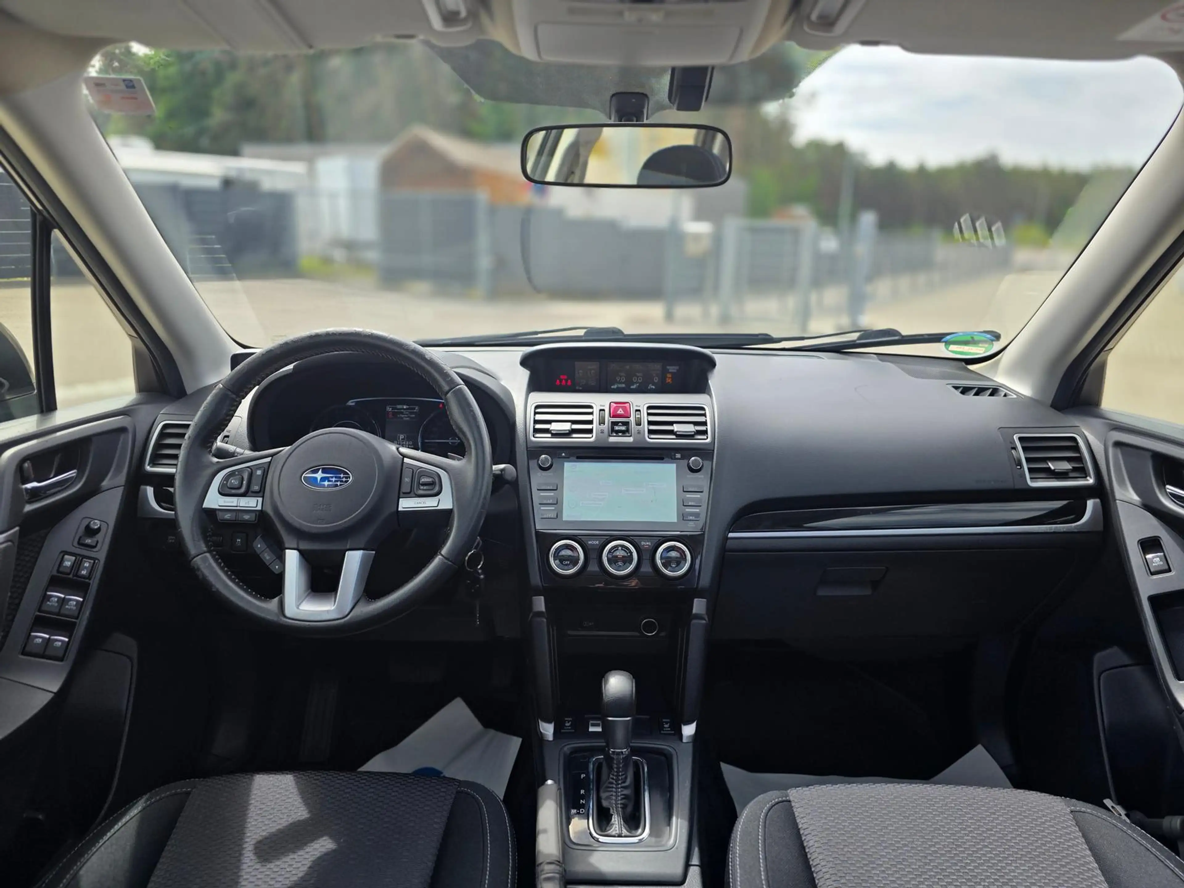 Subaru Forester 2.0/Kamera/Service Neu/8-Fach bereift — photo 15