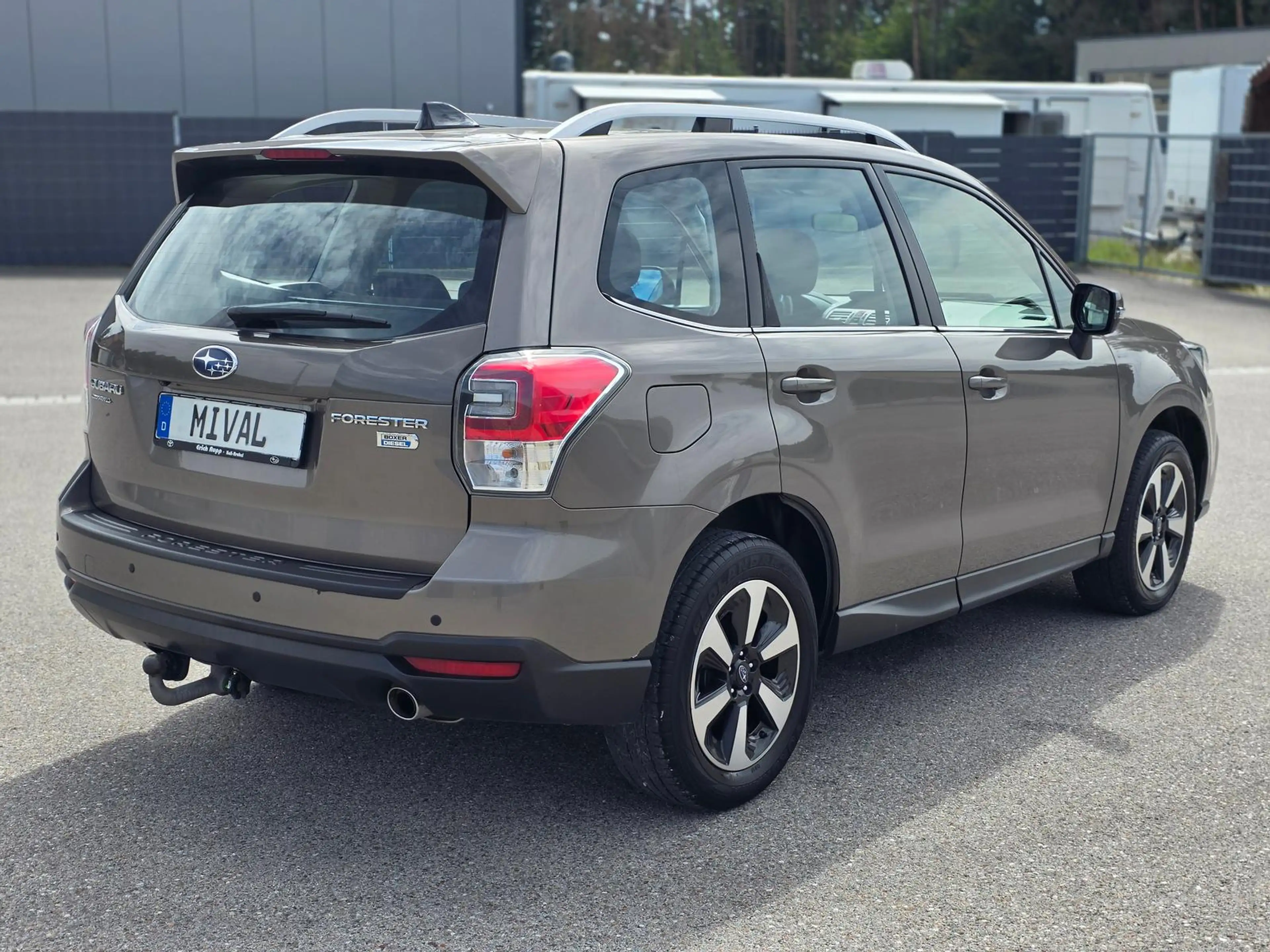 Subaru Forester 2.0/Kamera/Service Neu/8-Fach bereift — photo 7