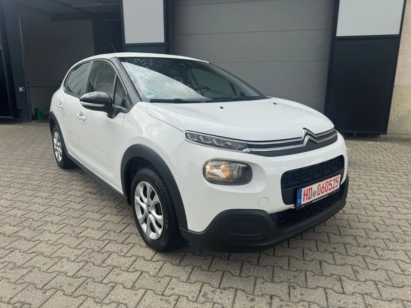 Citroen C3 Feel*TÜVneu*Tempo*Klima*PDC*BT* Weiß - 1