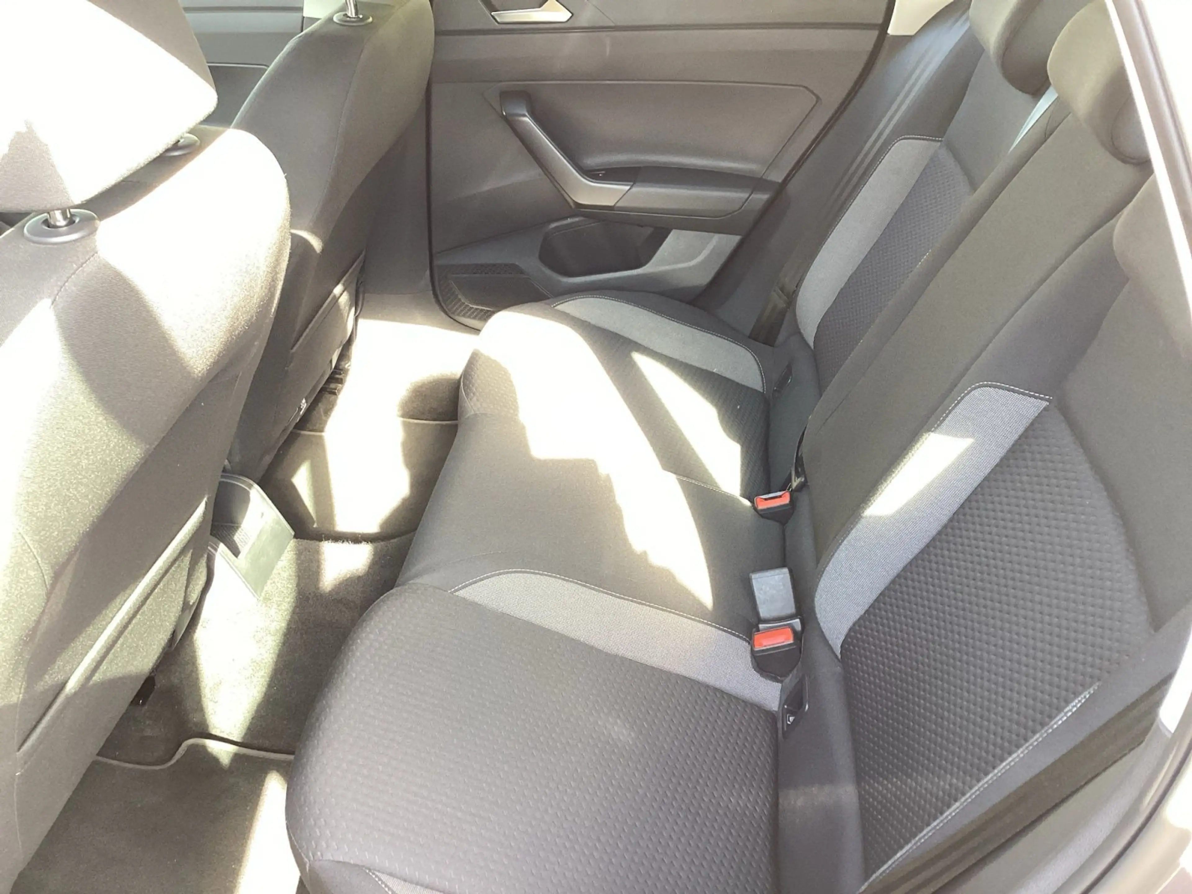 Volkswagen Polo 1.0 LED Sitzheiz. — photo 14
