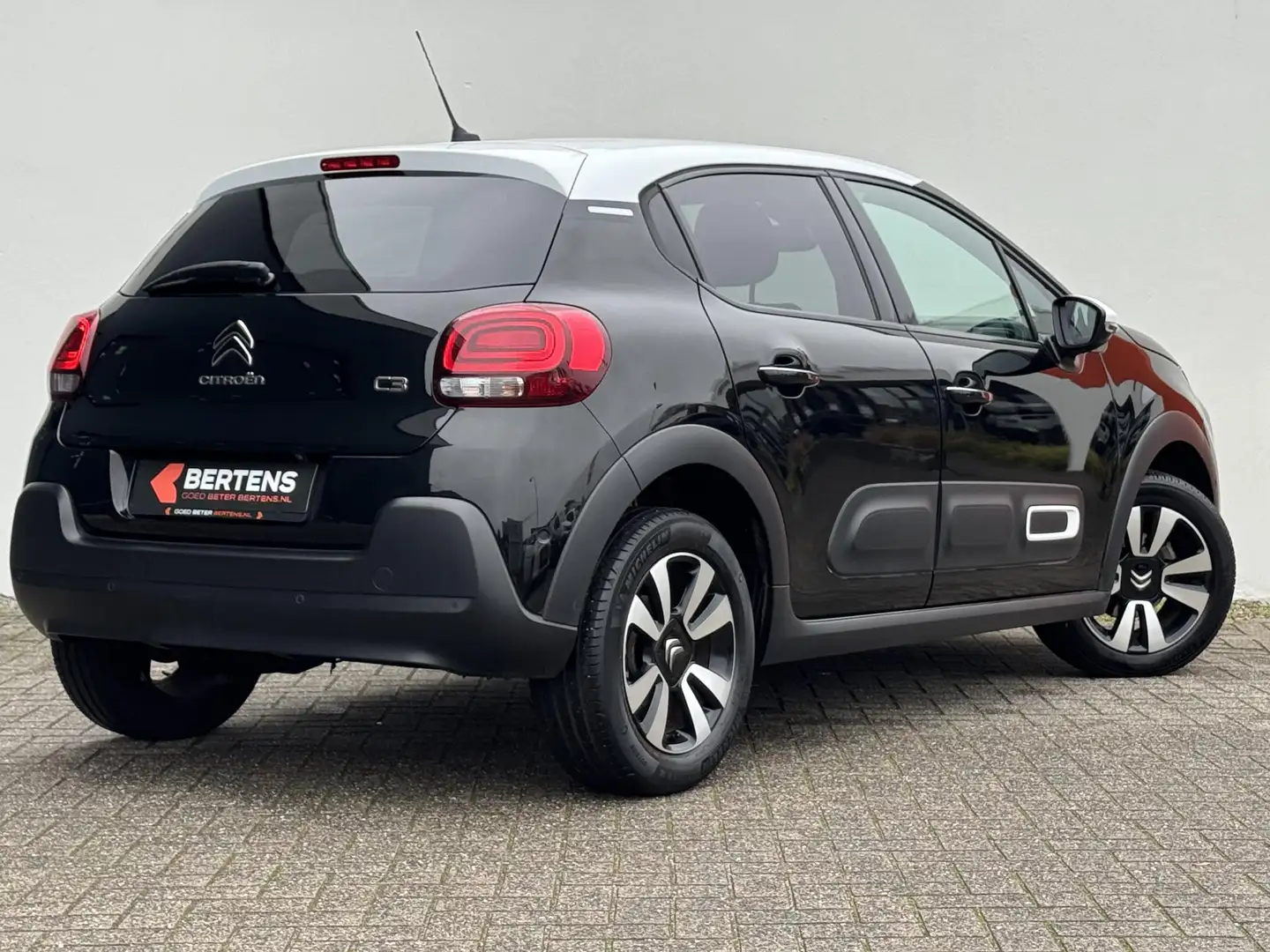 Citroen C3 1.2 PT 110 Business | Stoelverwarming | Camera | K Zwart - 2