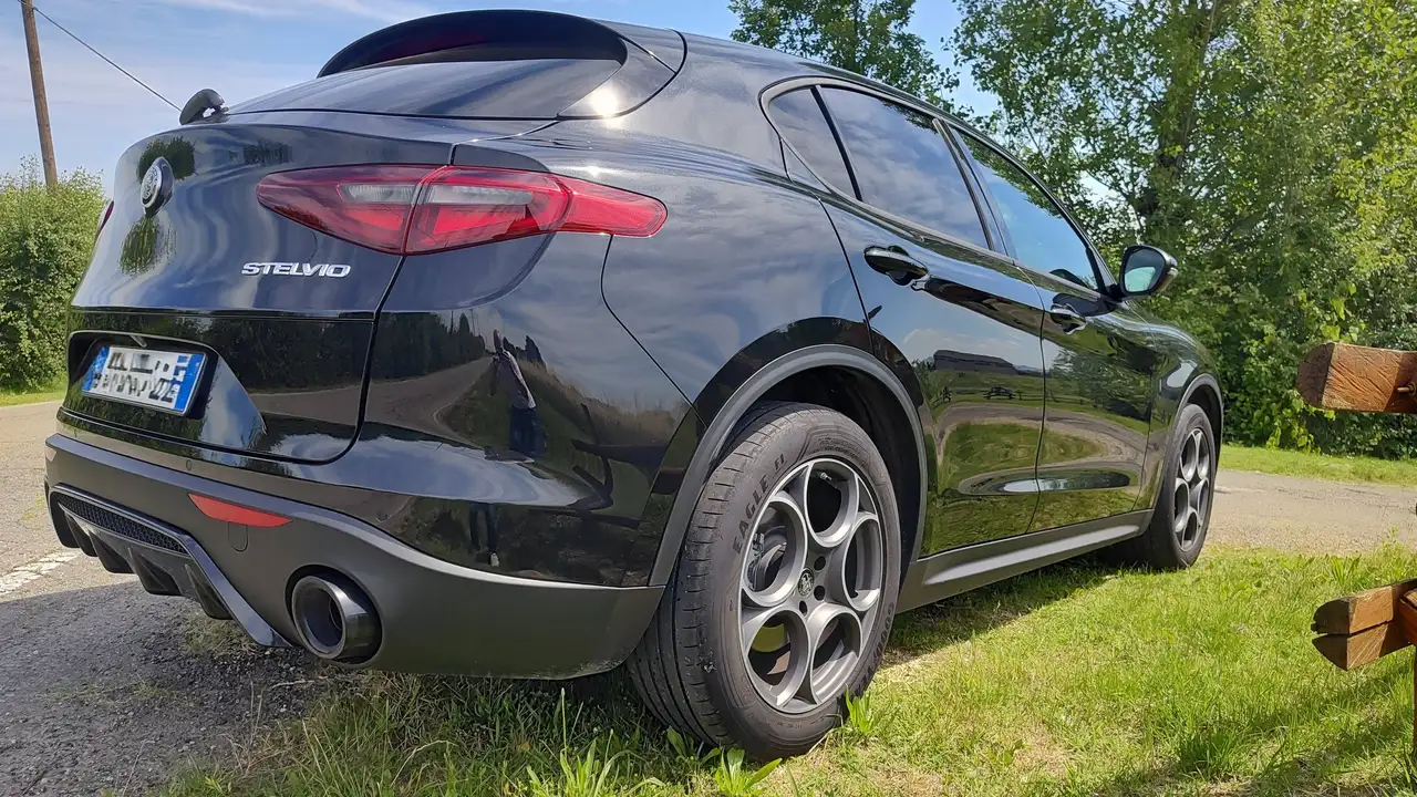 Alfa Romeo Stelvio 2024