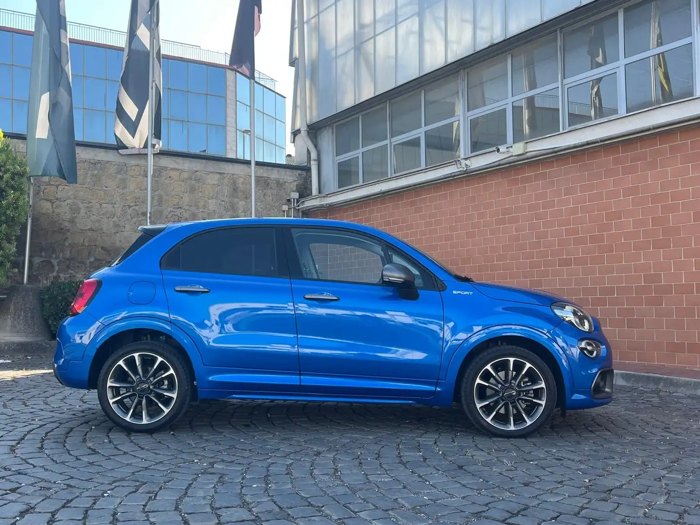 Fiat 500X 1.5 t4 hybrid Sport 130cv dct Blauw - 2