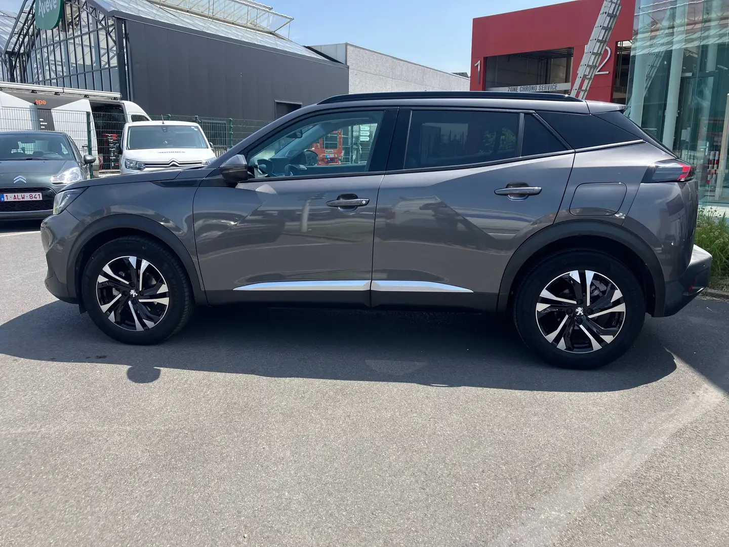 Peugeot 2008 1.2 PureTech 130 EAT8 Allure Grijs - 2