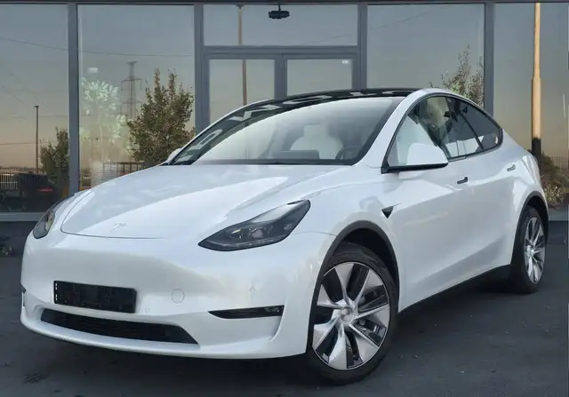 Tesla Model Y DUAL MOTOR // INTERIEUR BLANC PREMIUM