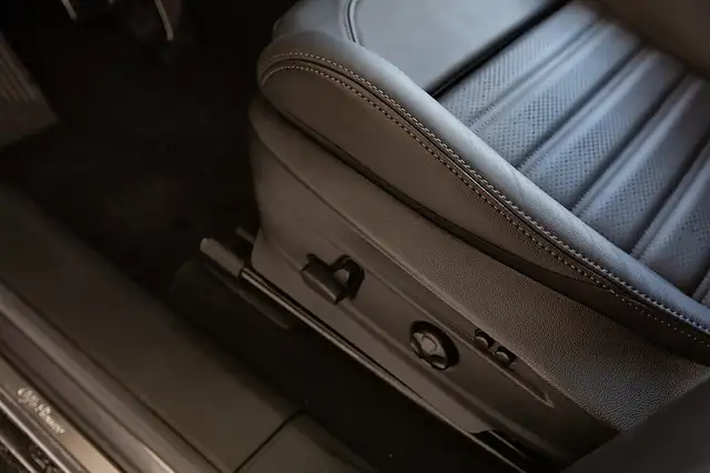 Alfa Romeo Stelvio Veloce 2,0 16V 280 AT8 Q4 Ansicht 13