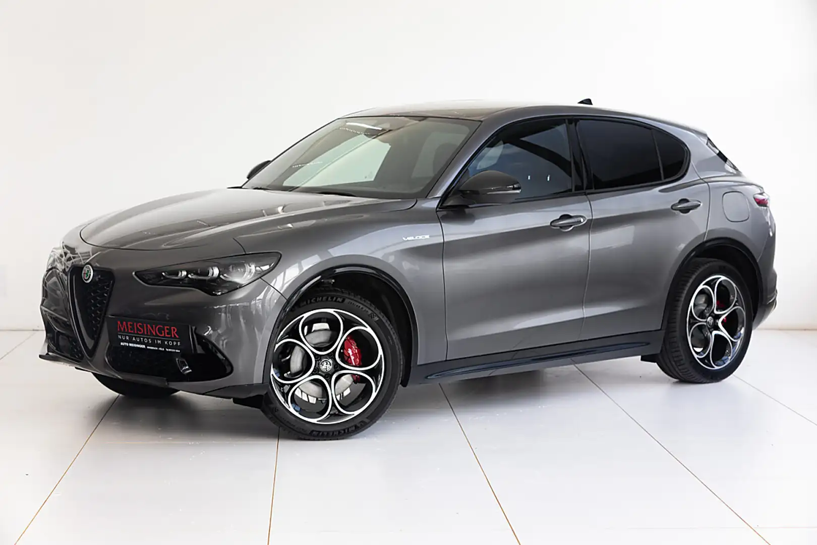 Alfa Romeo Stelvio Veloce 2,0 16V 280 AT8 Q4 Grau - 1