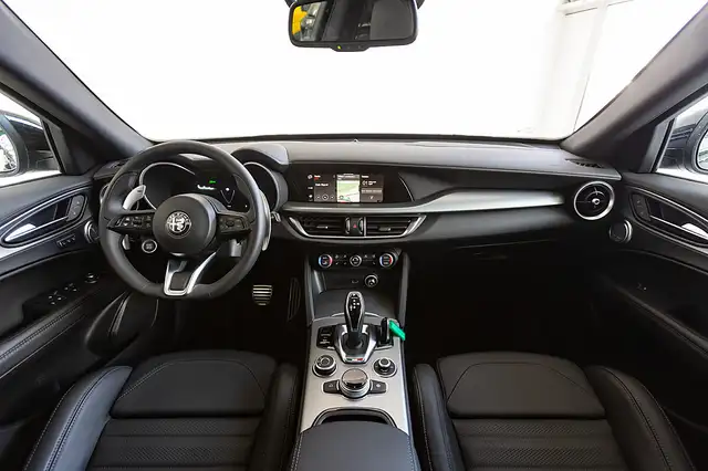 Alfa Romeo Stelvio Veloce 2,0 16V 280 AT8 Q4 Ansicht 5