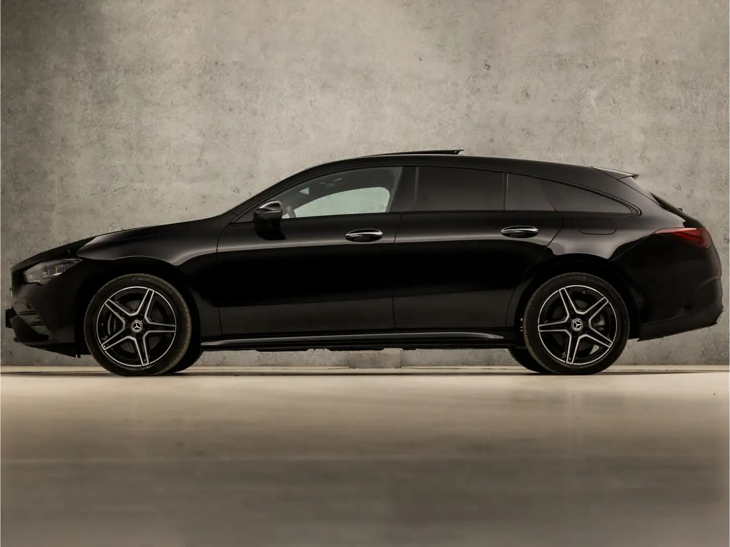 Mercedes-Benz CLA 250 Shooting Brake e AMG Sport 218Pk Automaat (FACELIF Zwart - 2