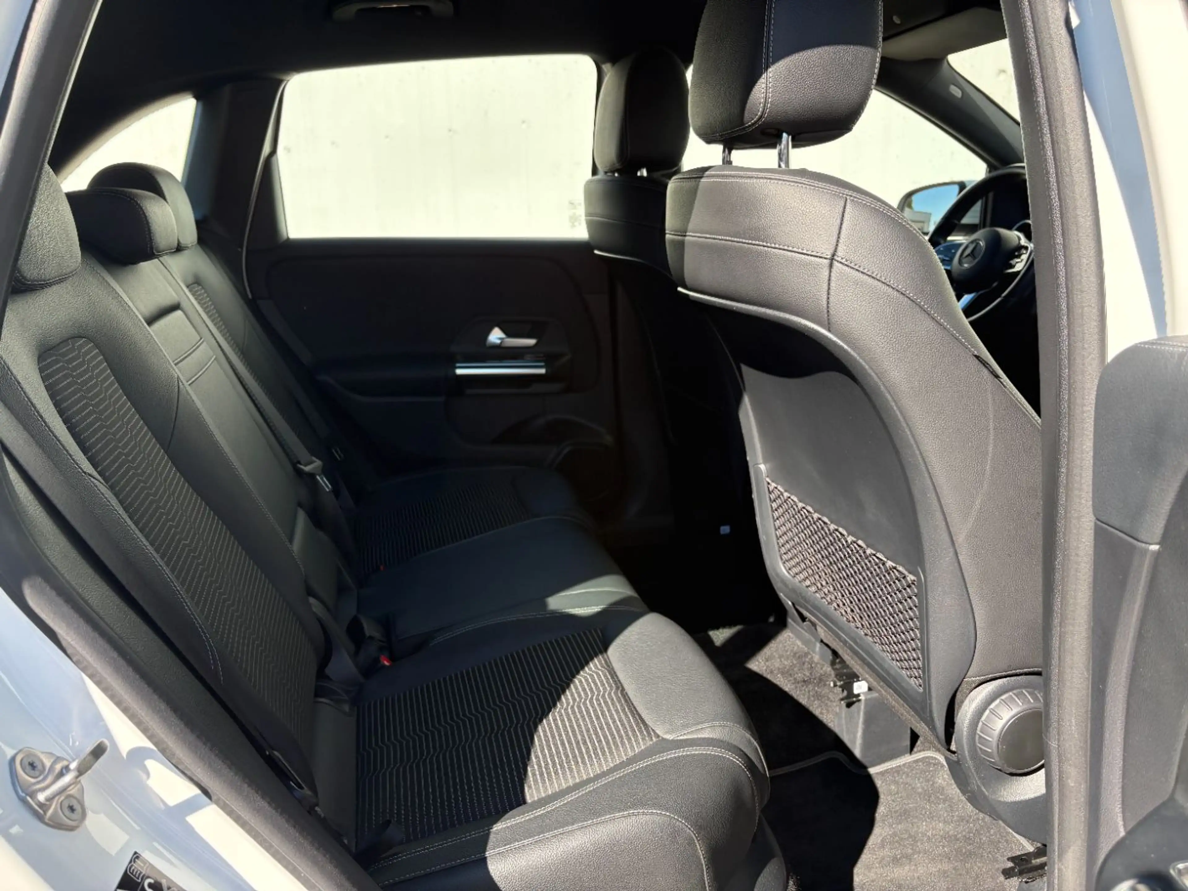 Mercedes-Benz B 200 d mit AHK — photo 9