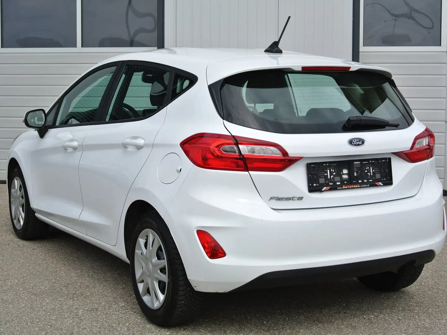 Ford Fiesta 1.1 Cool Connect 5trg  ** 1. BESITZ ** Weiß - 2
