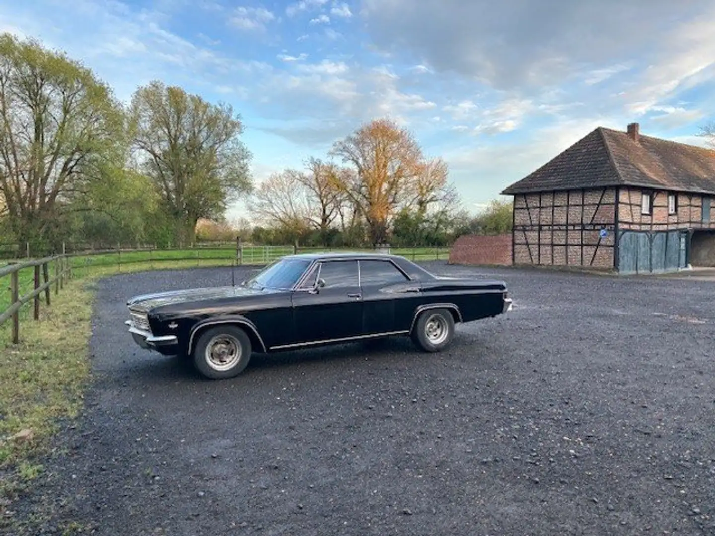 Chevrolet Impala 4door Hardtop SS Negru - 1