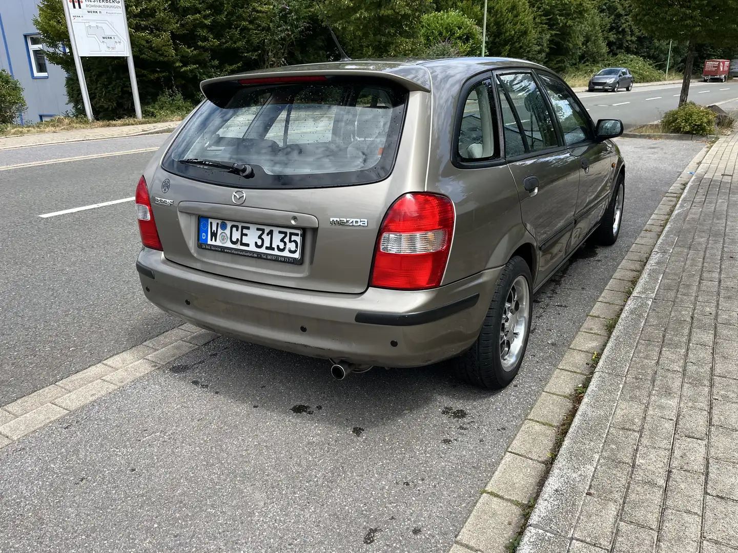 Mazda 323 F 1.5 Exclusive Automatik Klima Oro - 2