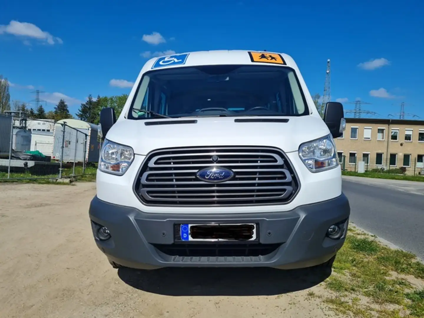 Ford Transit HOCH+LANG+ RAMPE+ 9 SITZE+KLIMA+STANDHZG Weiß - 2