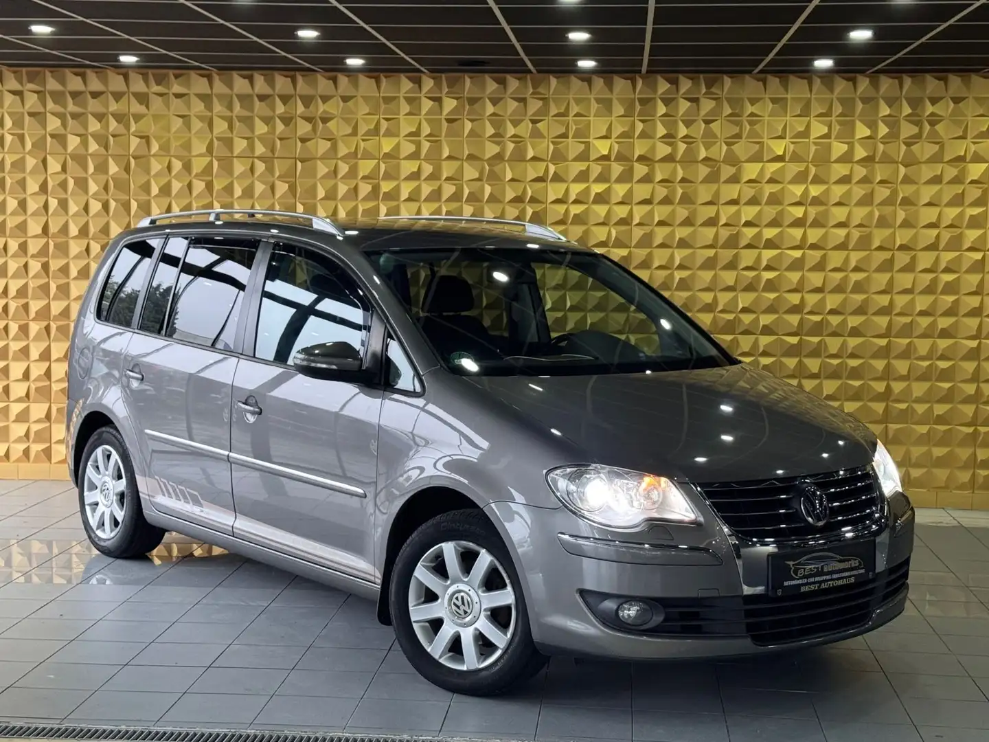 Volkswagen Touran Highline*PDC*KLIMA*AHK*SHZ* Grau - 1