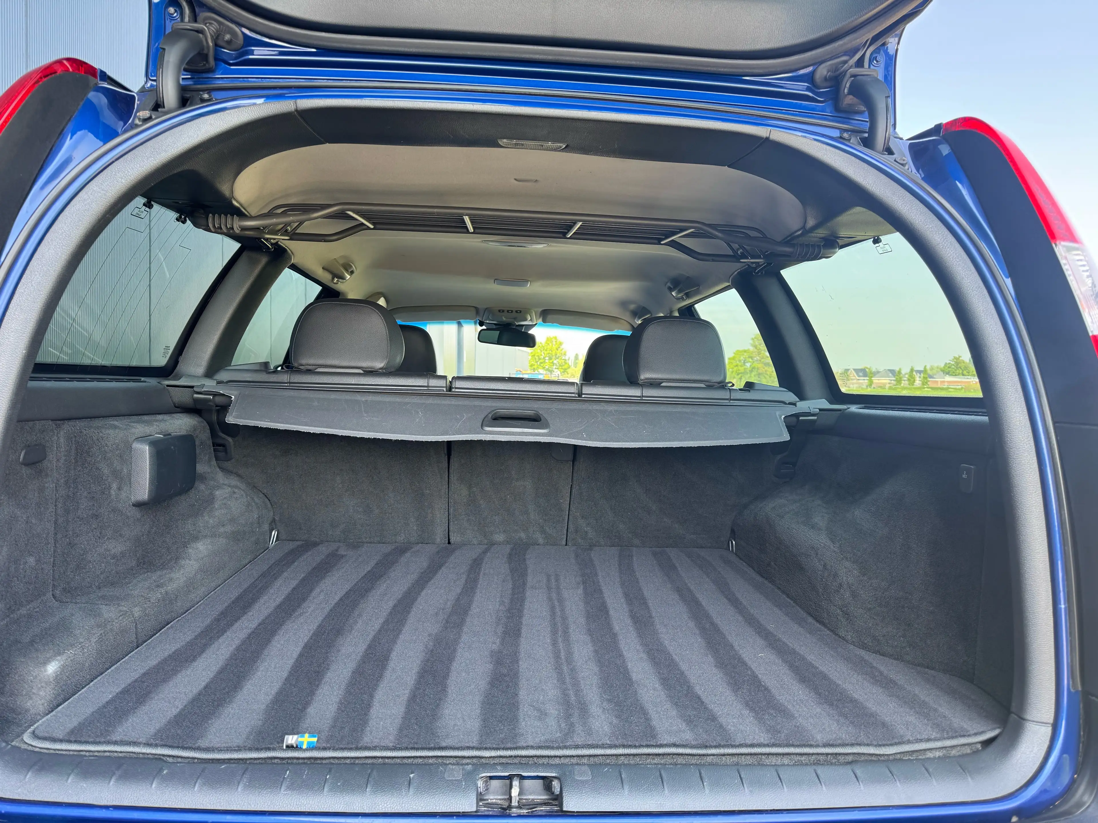 Volvo XC70 2.5 T AWD Ocean Race — photo 12