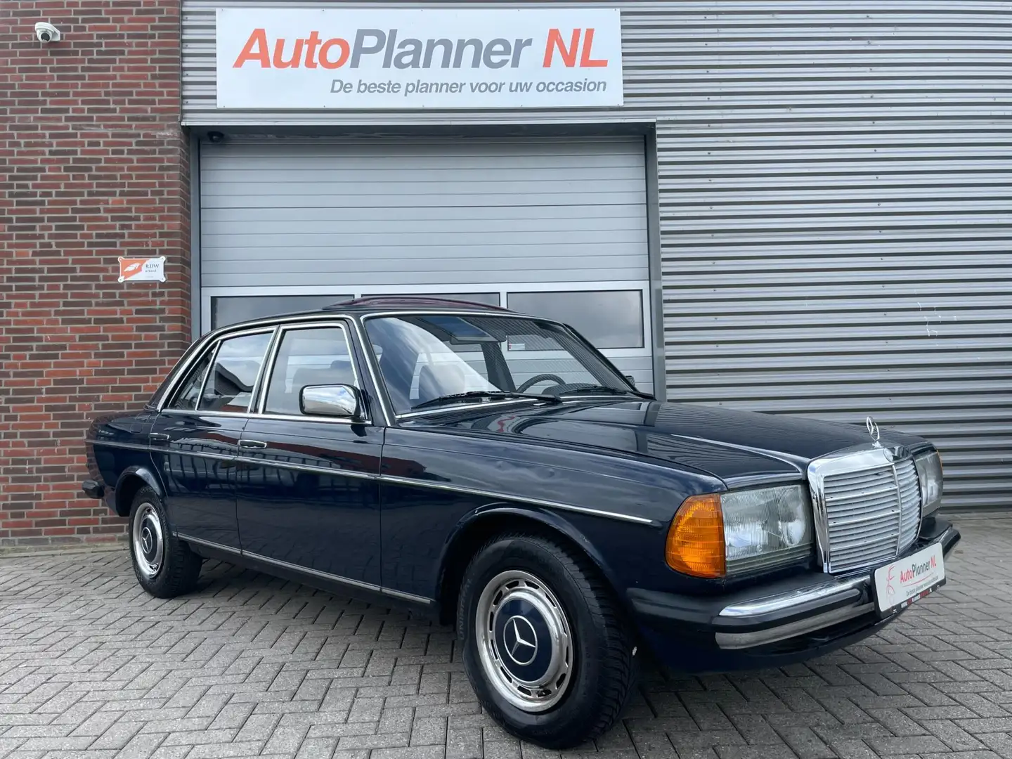 Mercedes-Benz 280 200-280 (W123) 200! Belastingvrij! Schuifdak! Modrá - 1