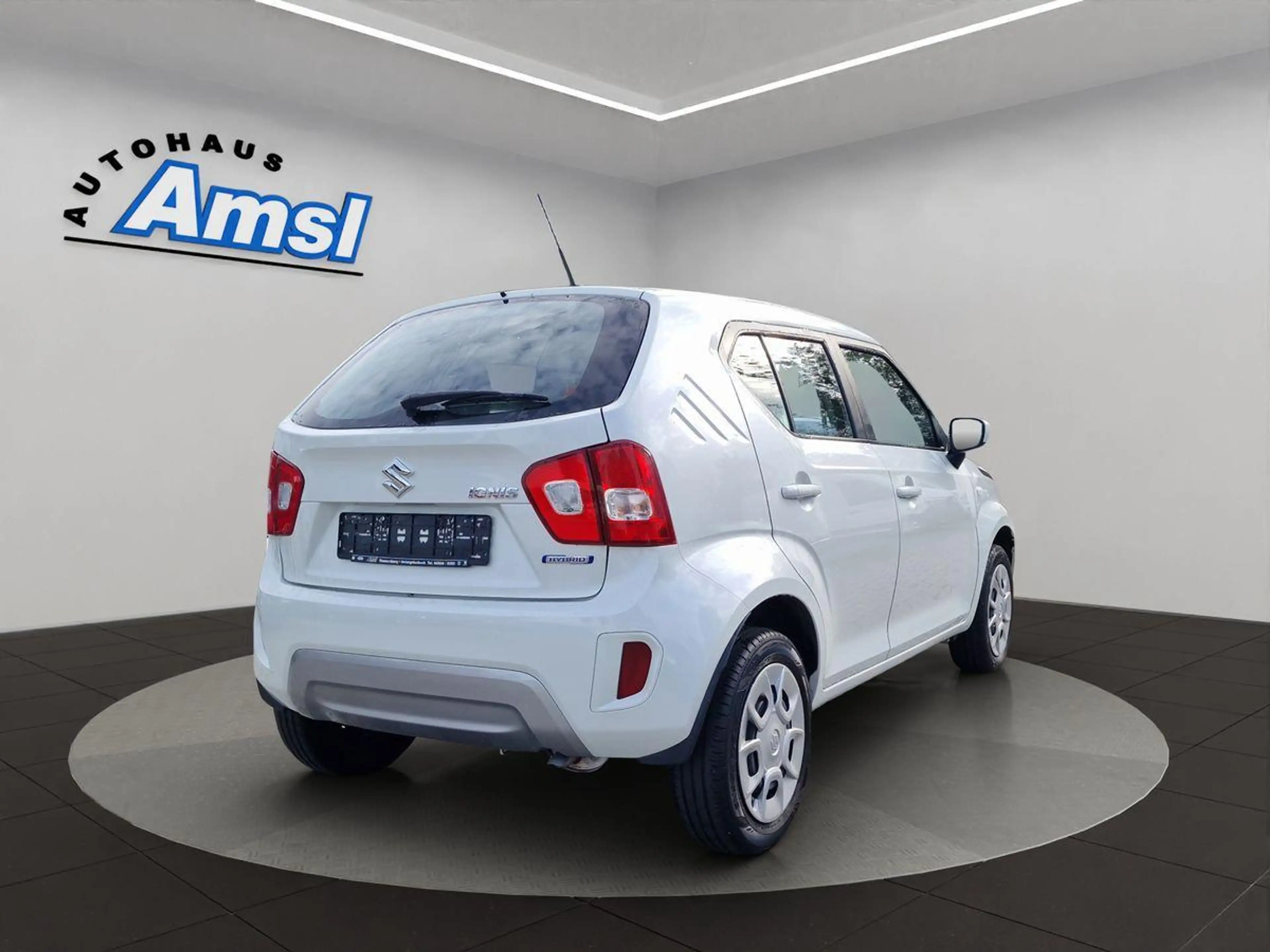 Suzuki Ignis 1.2 Hybrid Club — photo 6