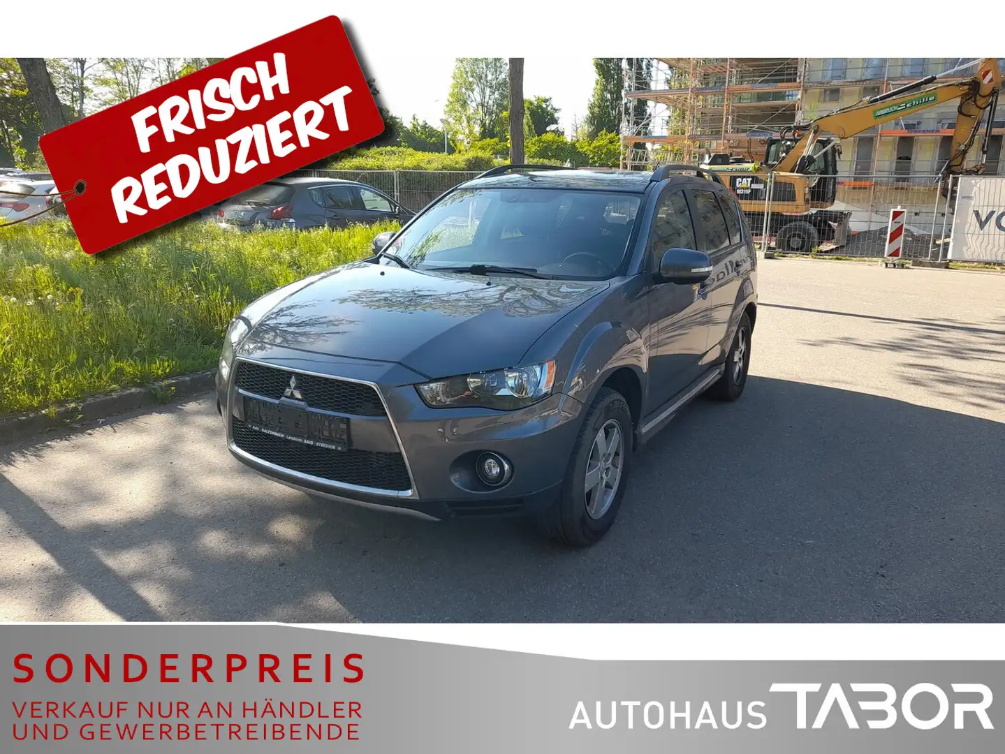 Mitsubishi Outlander 2.2 Invite 4WD AHK LM Klimaaut GRA LED - 1