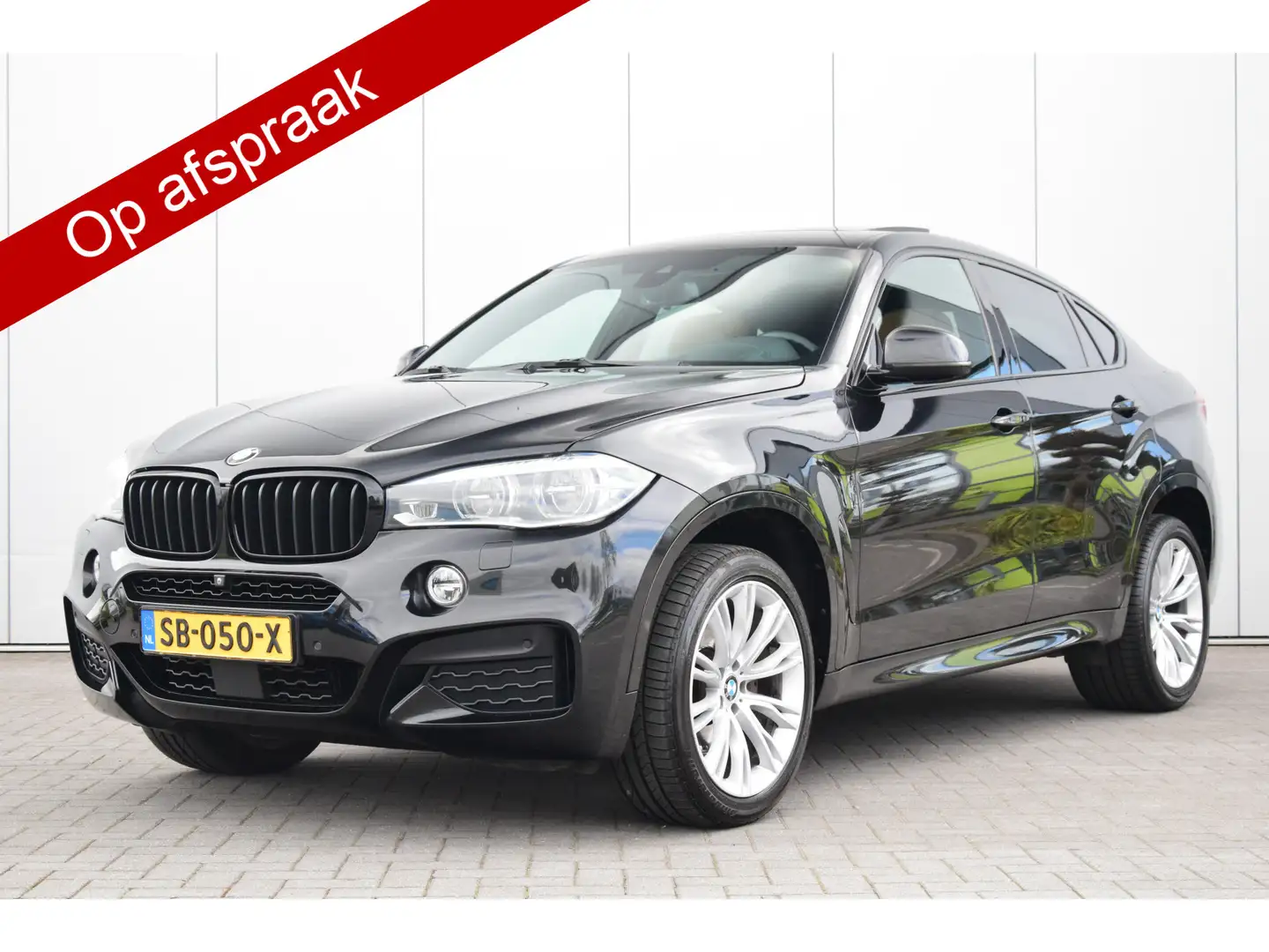 BMW X6 xDrive40d High Executive M-Pakket Schuifdak Harman Zwart - 1