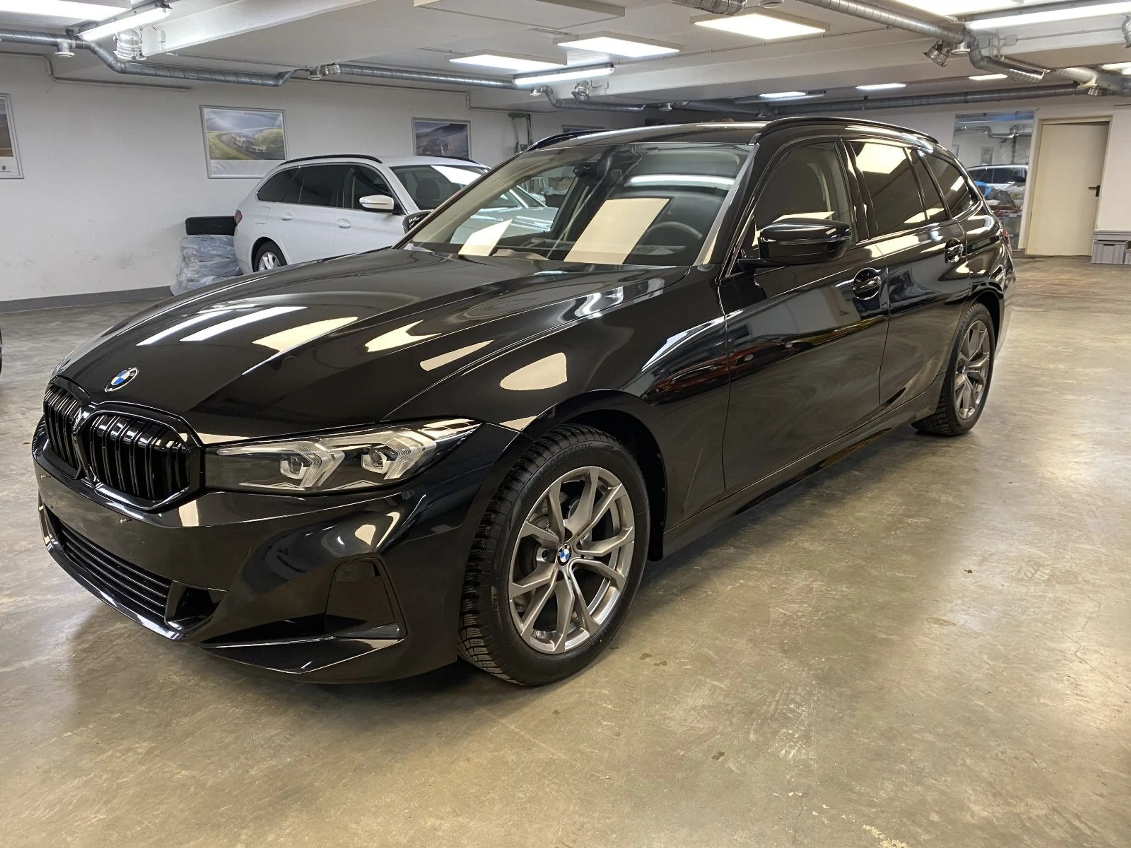 BMW 320 d Touring Behördenfahrzeug TOP ZUSTAND !