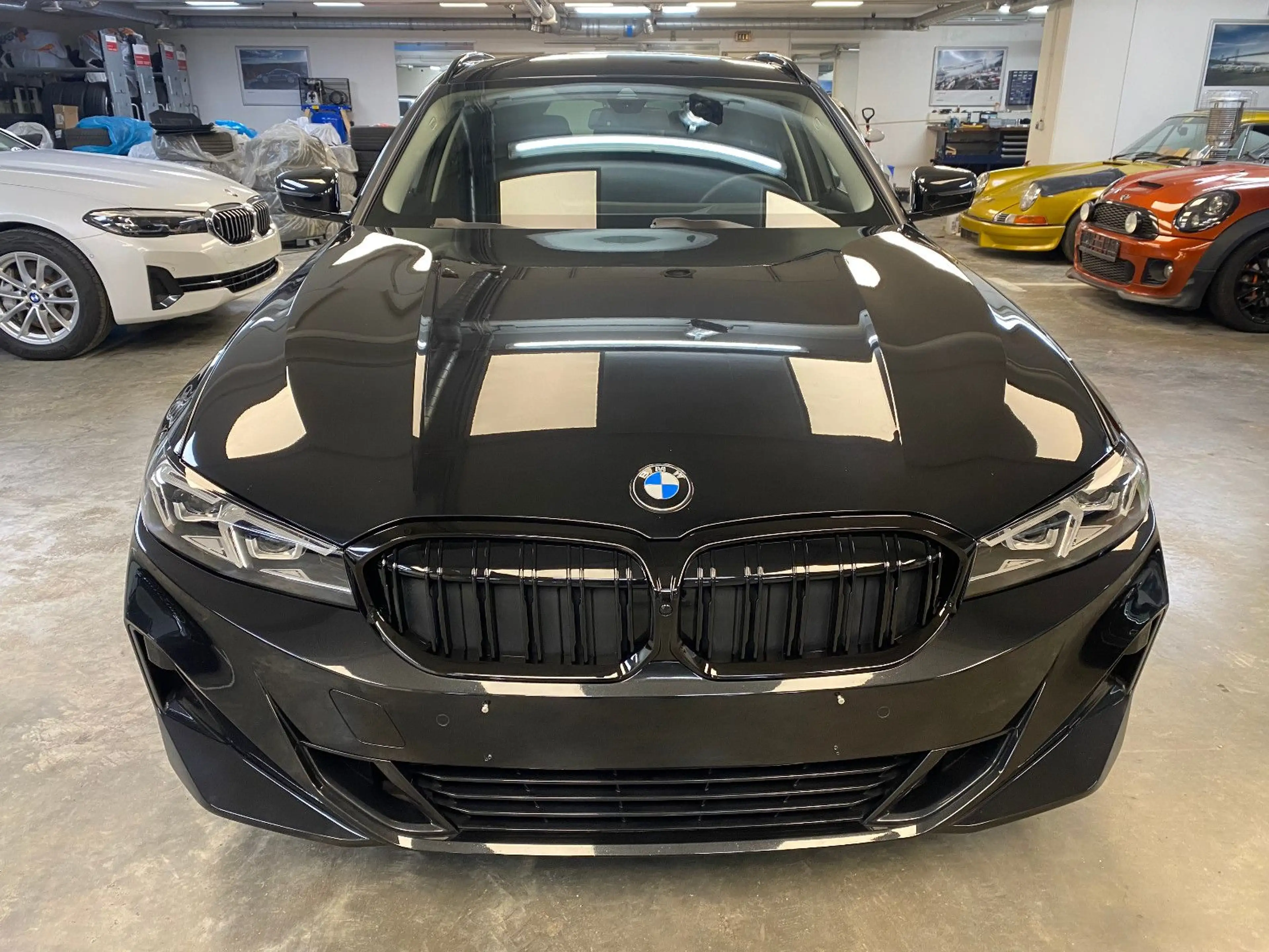 BMW 320 d Touring Behördenfahrzeug TOP ZUSTAND ! — photo 8