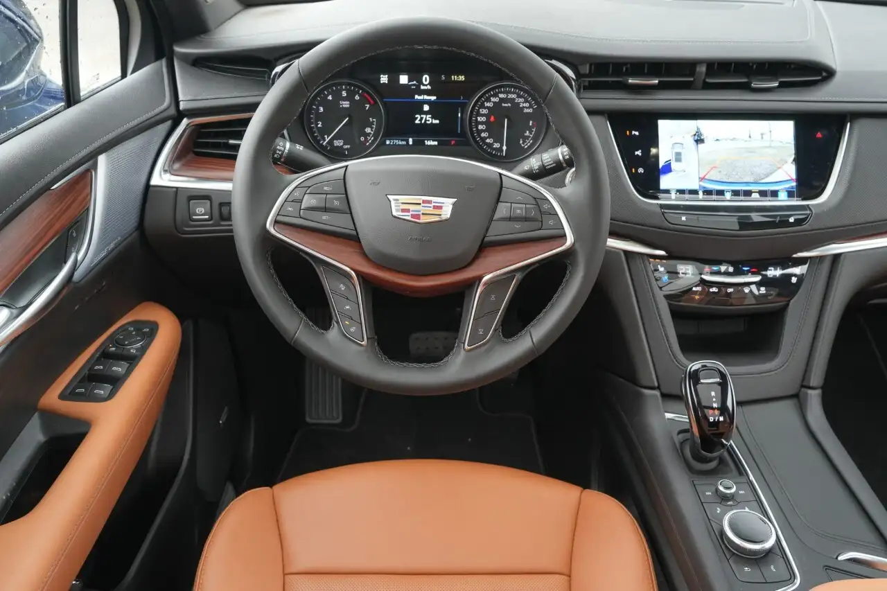 Cadillac XT5 photo Cadillac XT5