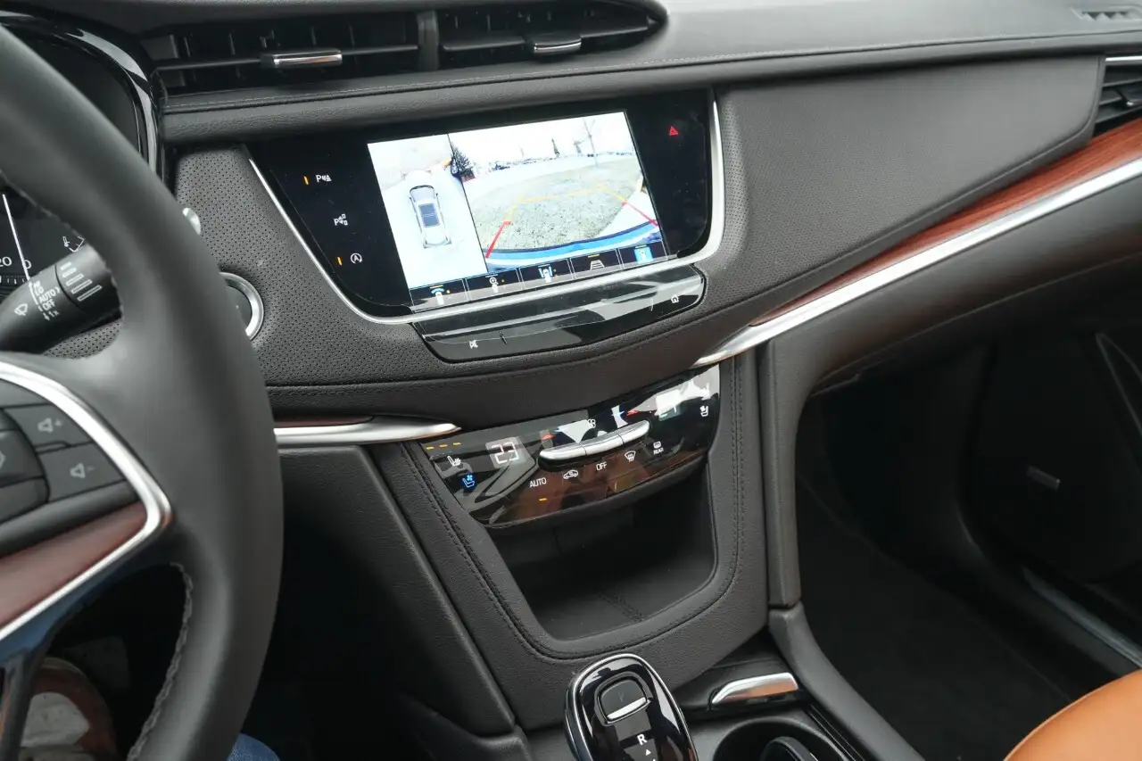Cadillac XT5 photo Cadillac XT5